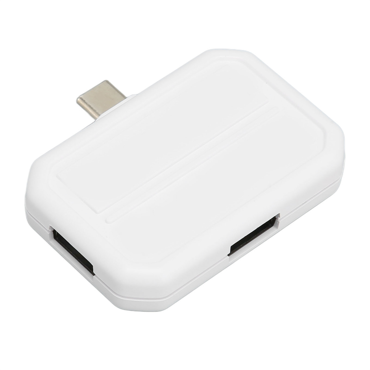 Weißer USB-C-Hub mit zwei HDMI-Anschlüssen, isoliert auf weißem Hintergrund.