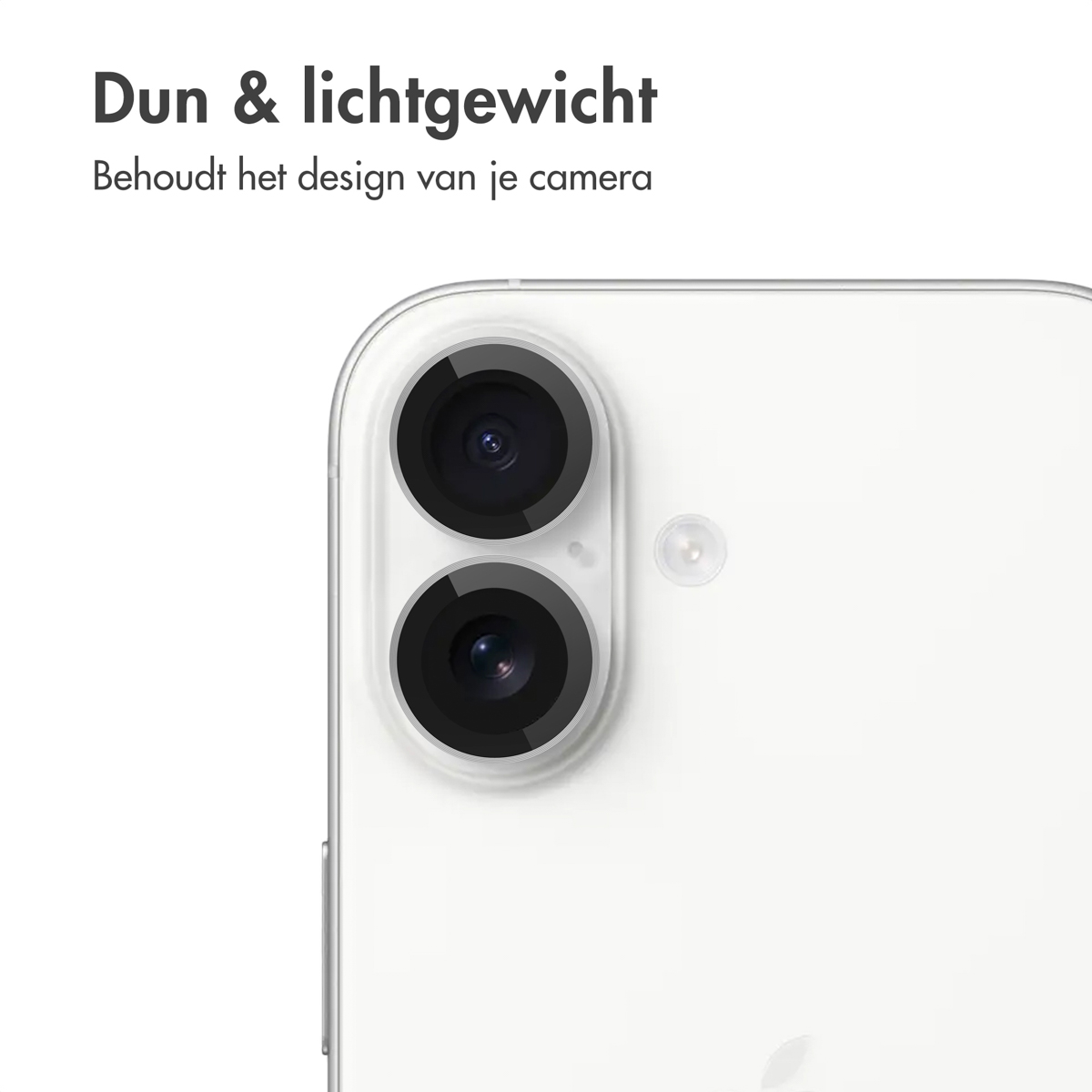 Witte telefoonachterkant met cameralenzen. De lenzen zijn zwarte cirkels. De telefoon staat op een witte achtergrond.