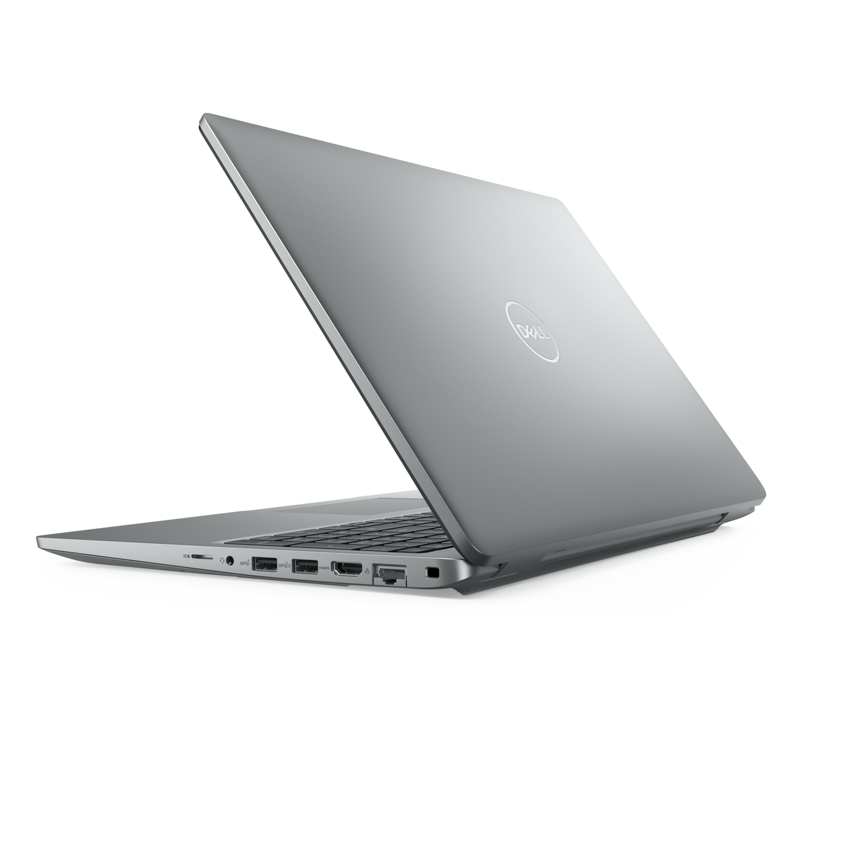 Srebrny laptop otwarty na białej powierzchni, pokazujący tył.
