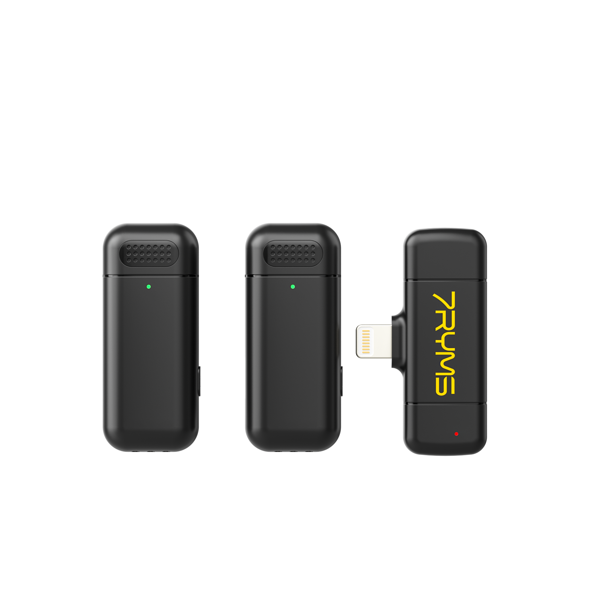 Drie zwarte draadloze microfoons, waarvan er één via een connector op een telefoon is aangesloten.