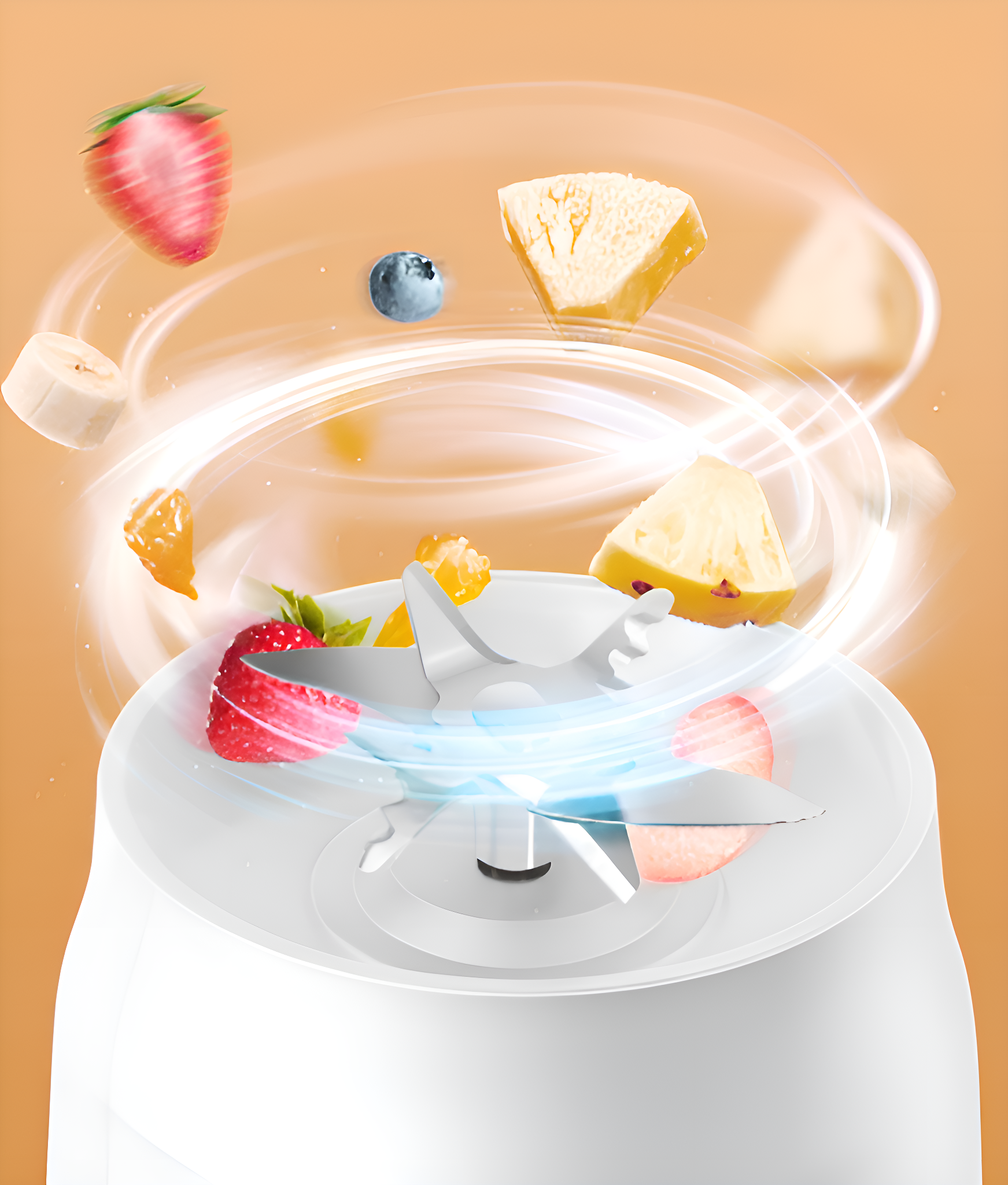 Mixer mit herumwirbelnden Früchten. Erdbeeren, Banane, Ananas und Blaubeeren sind sichtbar.