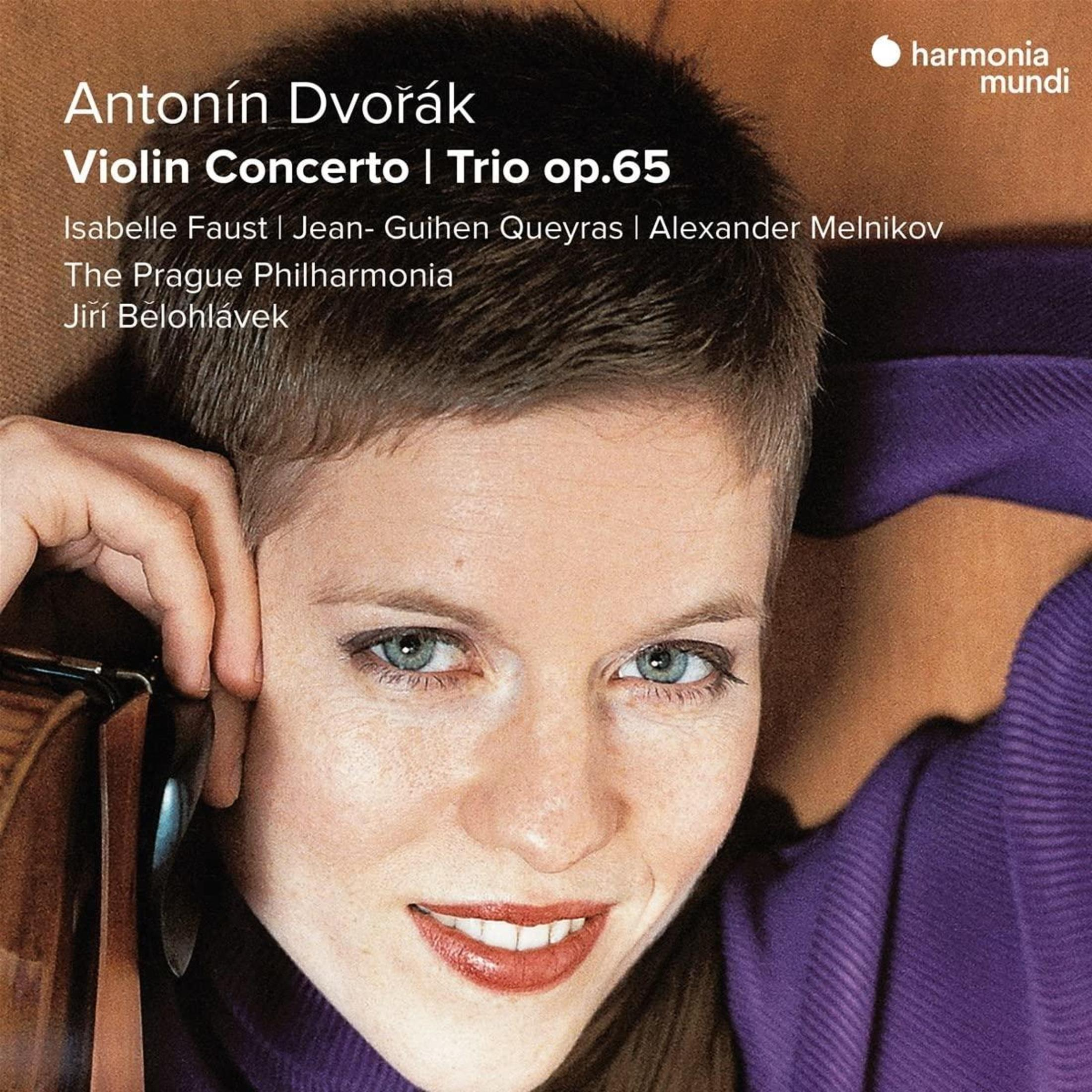 Une femme sur la pochette de l'album. L'album est le Concerto pour violon d'Antonín Dvořák. Le texte est en anglais.