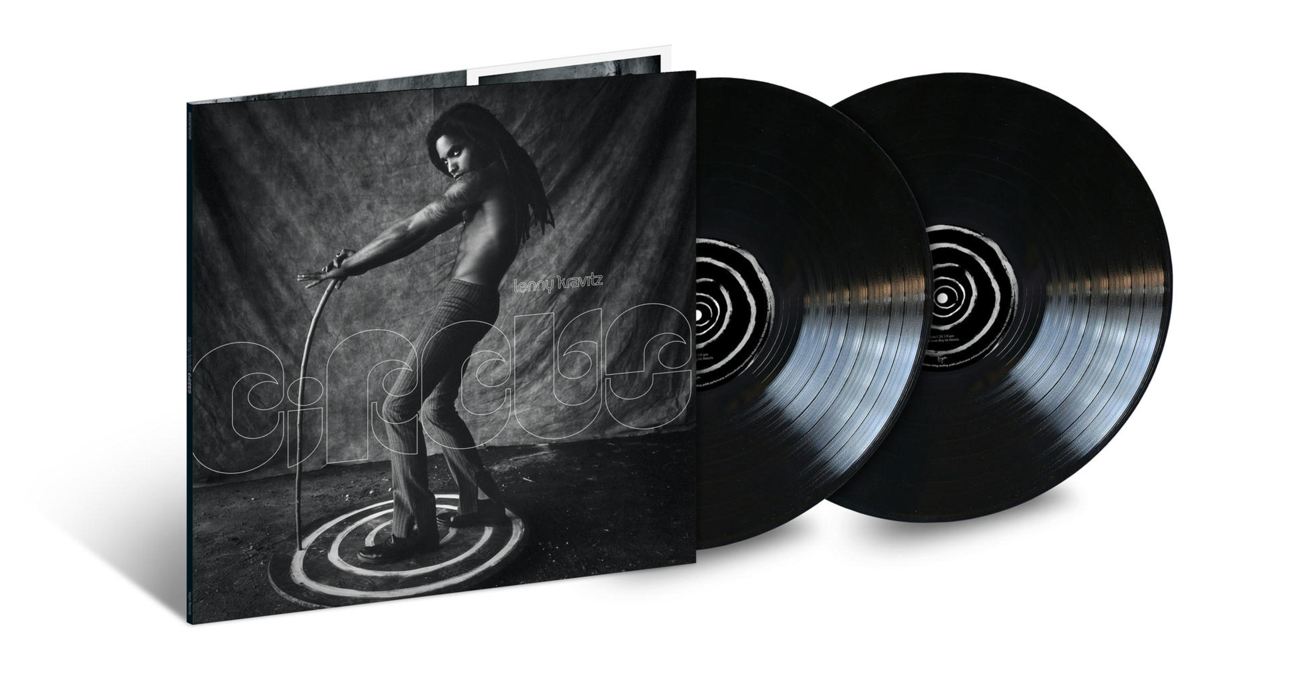 Pochette d'album avec une image en noir et blanc de Lenny Kravitz avec deux disques vinyles et le texte 'Circus'.