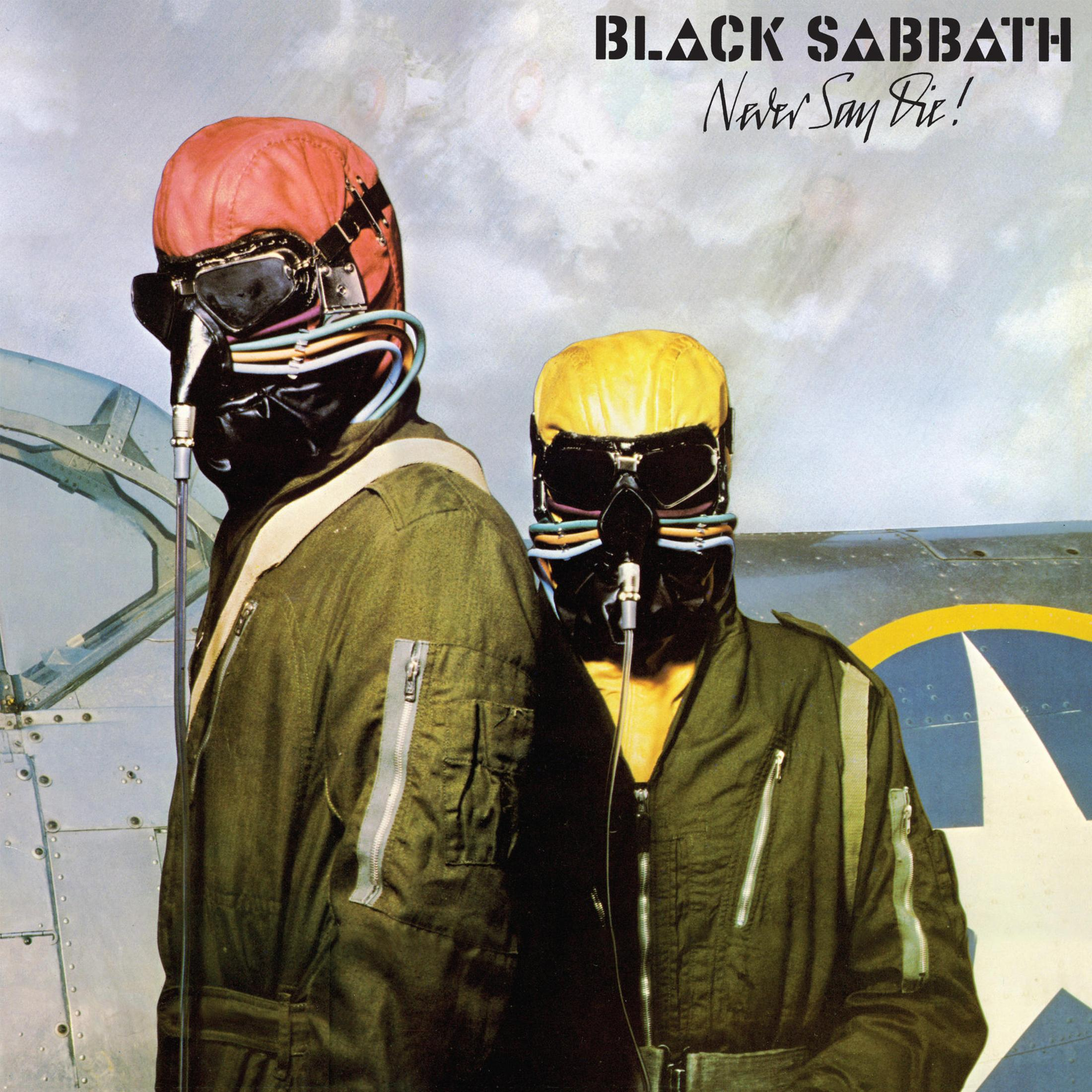 Deux personnes portant des masques à gaz et des vestes de bombardier se tiennent devant un avion. Pochette de l'album de Black Sabbath.