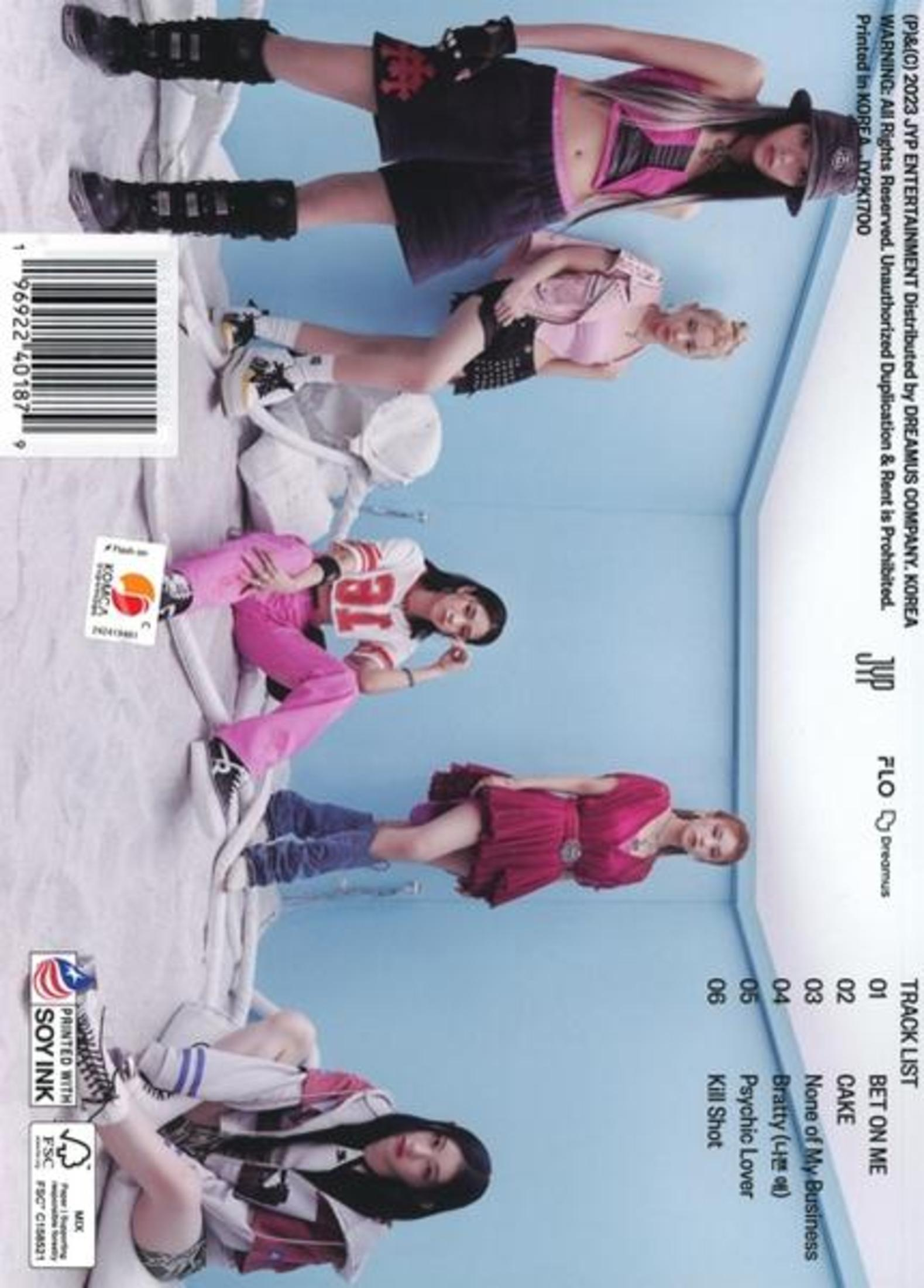 Achterkant album. Vier vrouwen in verschillende poses. Tracklist aan de zijkant.