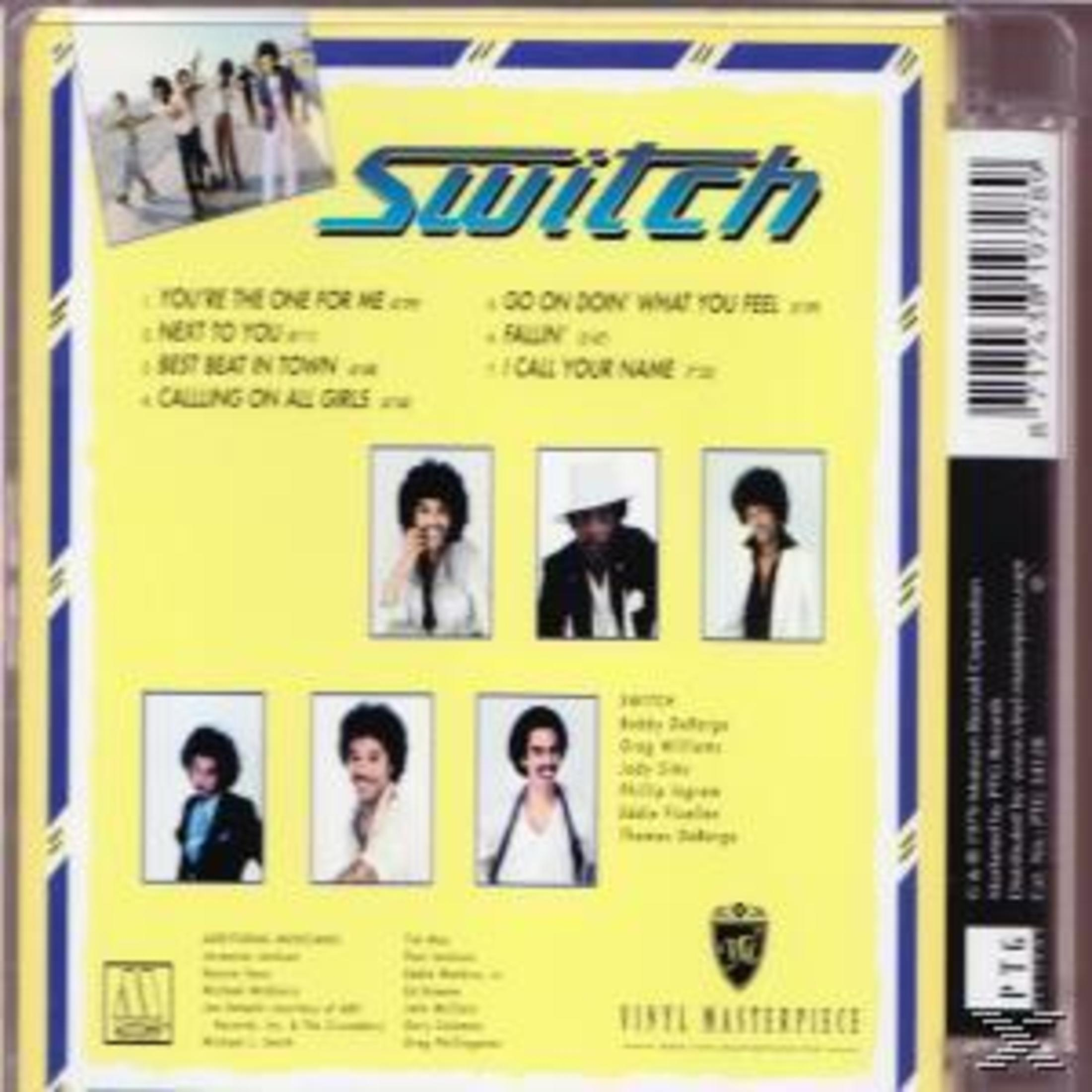 Pochette de CD avec des portraits des membres du groupe.