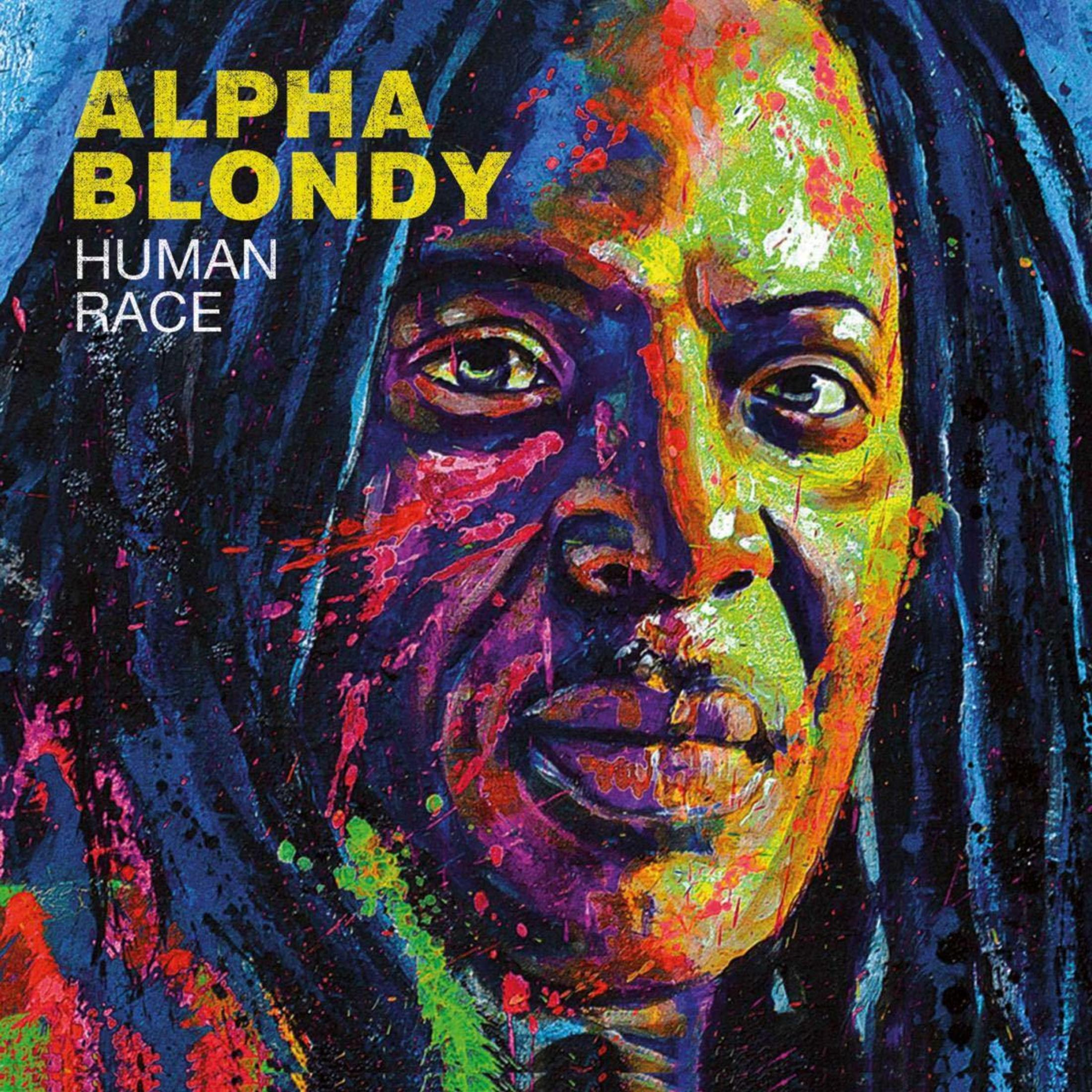 Pochette de l'album Alpha Blondy. Visage avec coups de pinceau colorés.