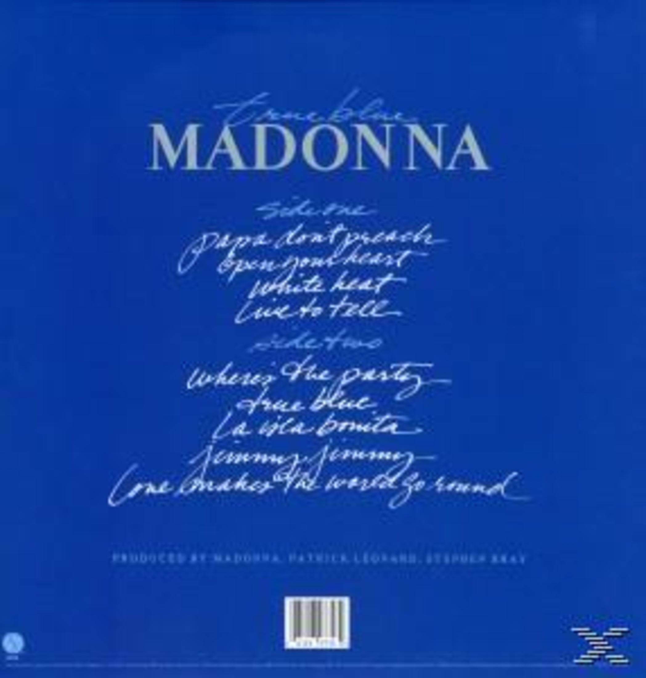 Copertina dell'album: Madonna 'True Blue'. Testo bianco scritto a mano su sfondo blu.