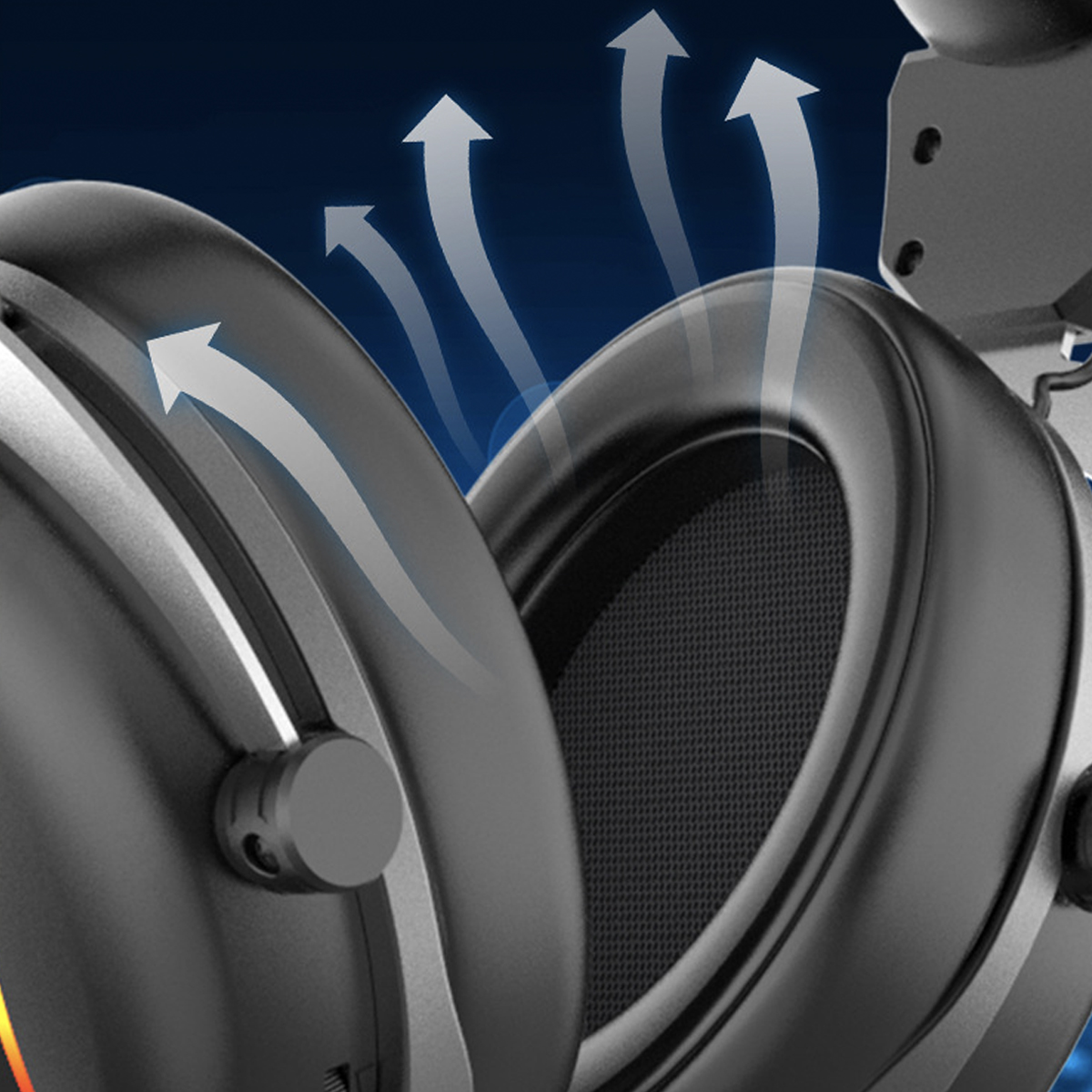 Nahaufnahme eines Gaming-Headsets. Pfeile zeigen den Luftstrom aus den Ohrmuscheln an.
