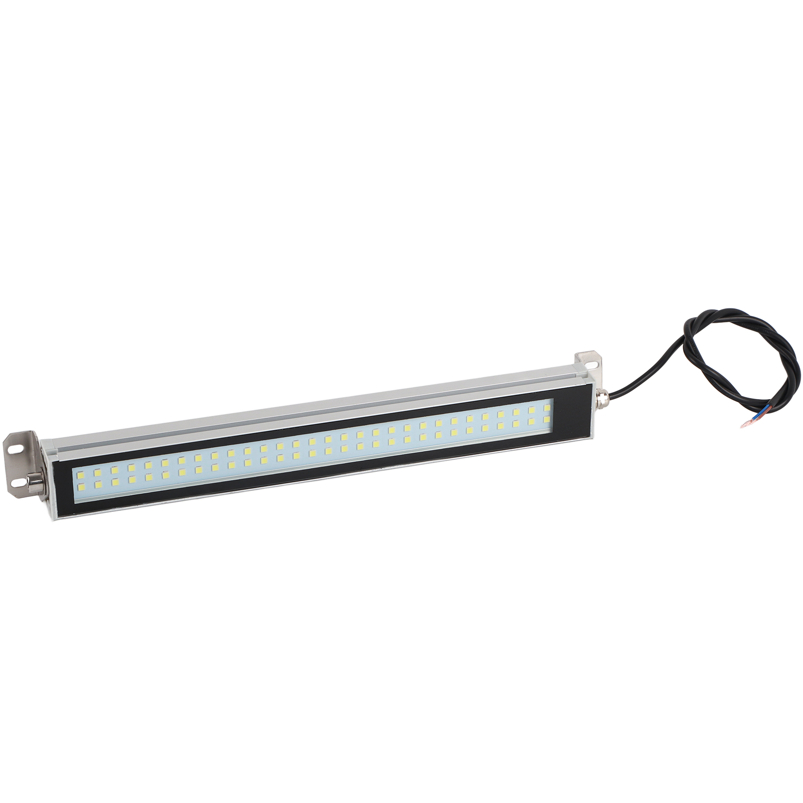 Eine lange, silberne LED-Lichtleiste mit schwarzen Enden und einem schwarzen Kabel.