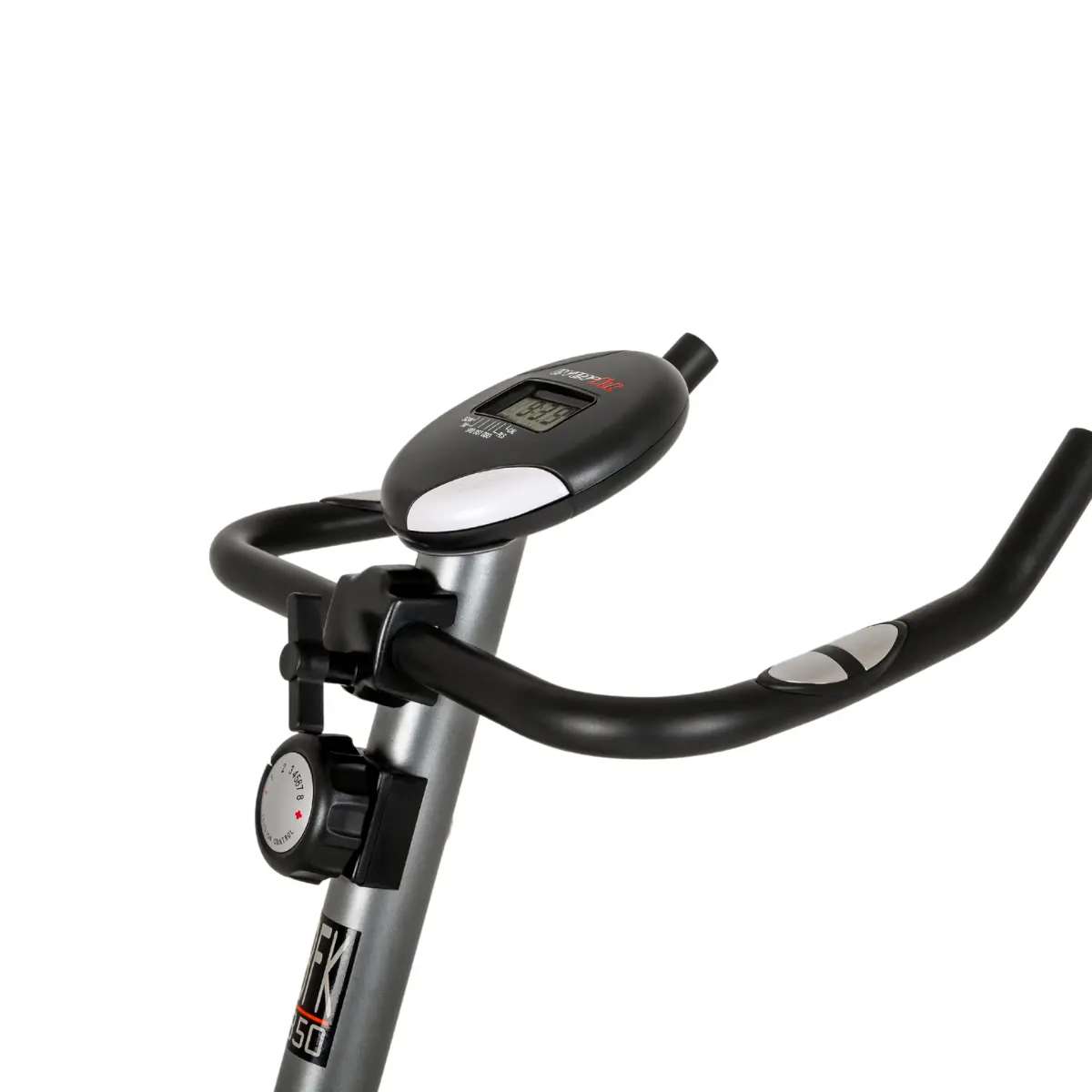 Manubrio e display della cyclette. Colori nero e argento. Sfondo bianco.
