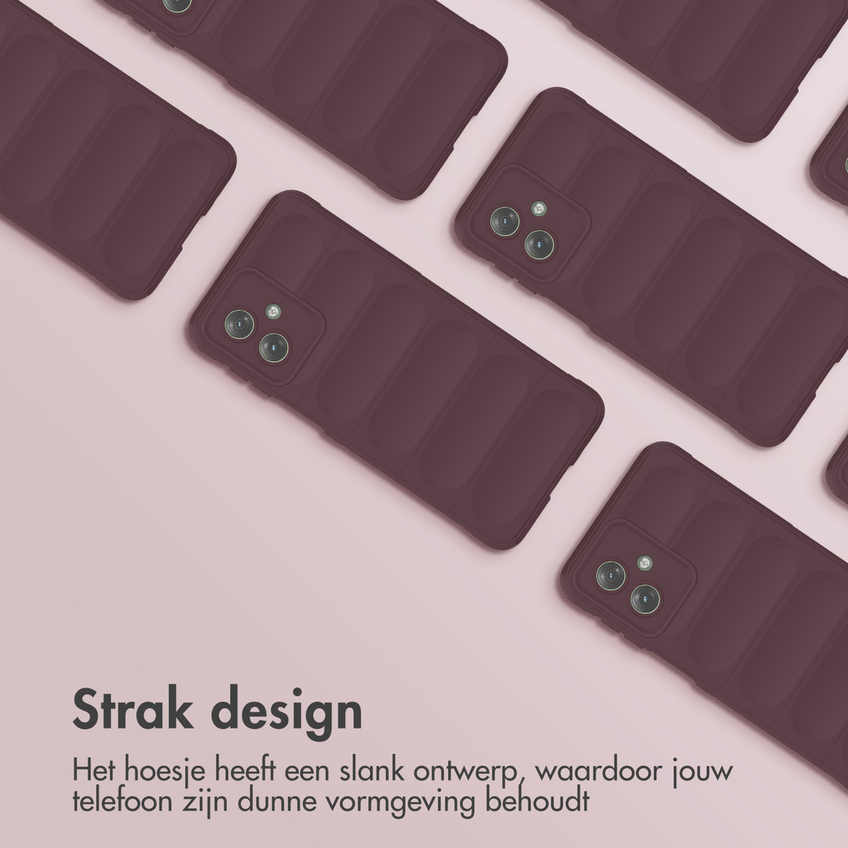 Verschillende bordeauxrode telefoonhoesjes gerangschikt. De hoesjes hebben een slank design en beschermen de telefoon.