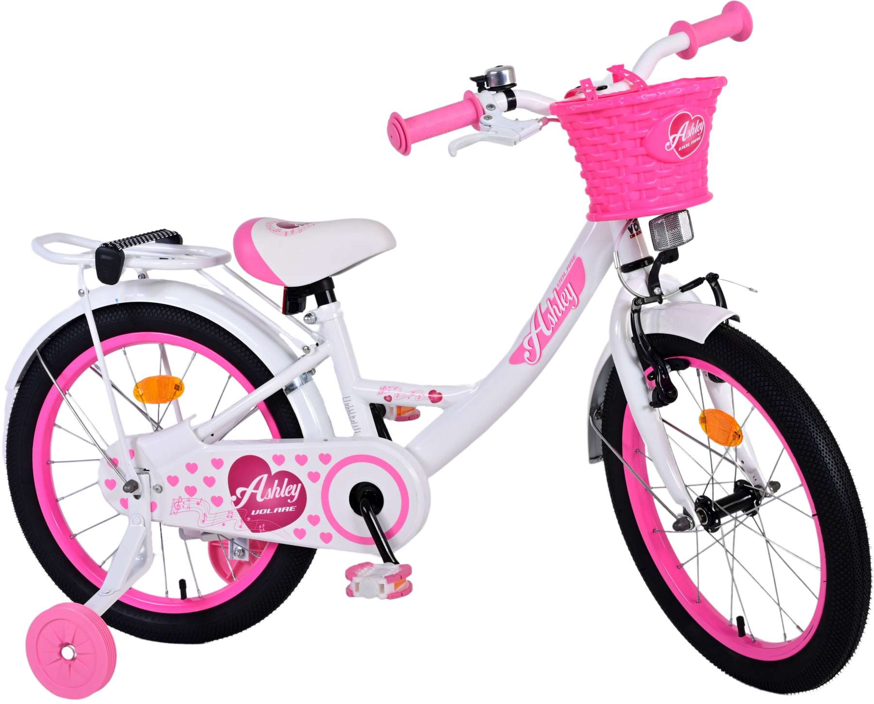 Weißes Fahrrad mit rosa Korb und Stützrädern. Weißer Hintergrund.