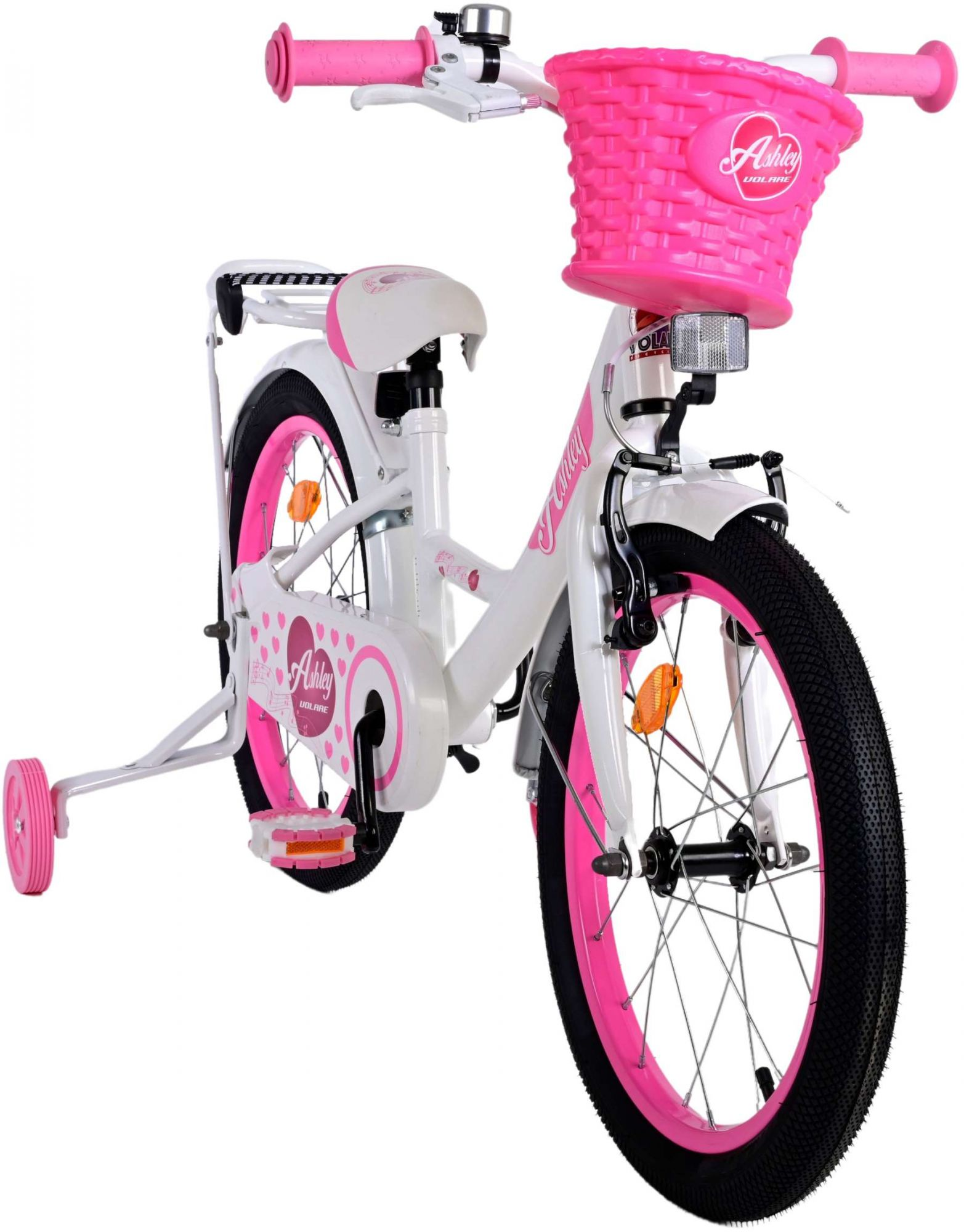 Ein weißes Kinderfahrrad mit rosa Akzenten und einem Korb. Es hat auch Stützräder.