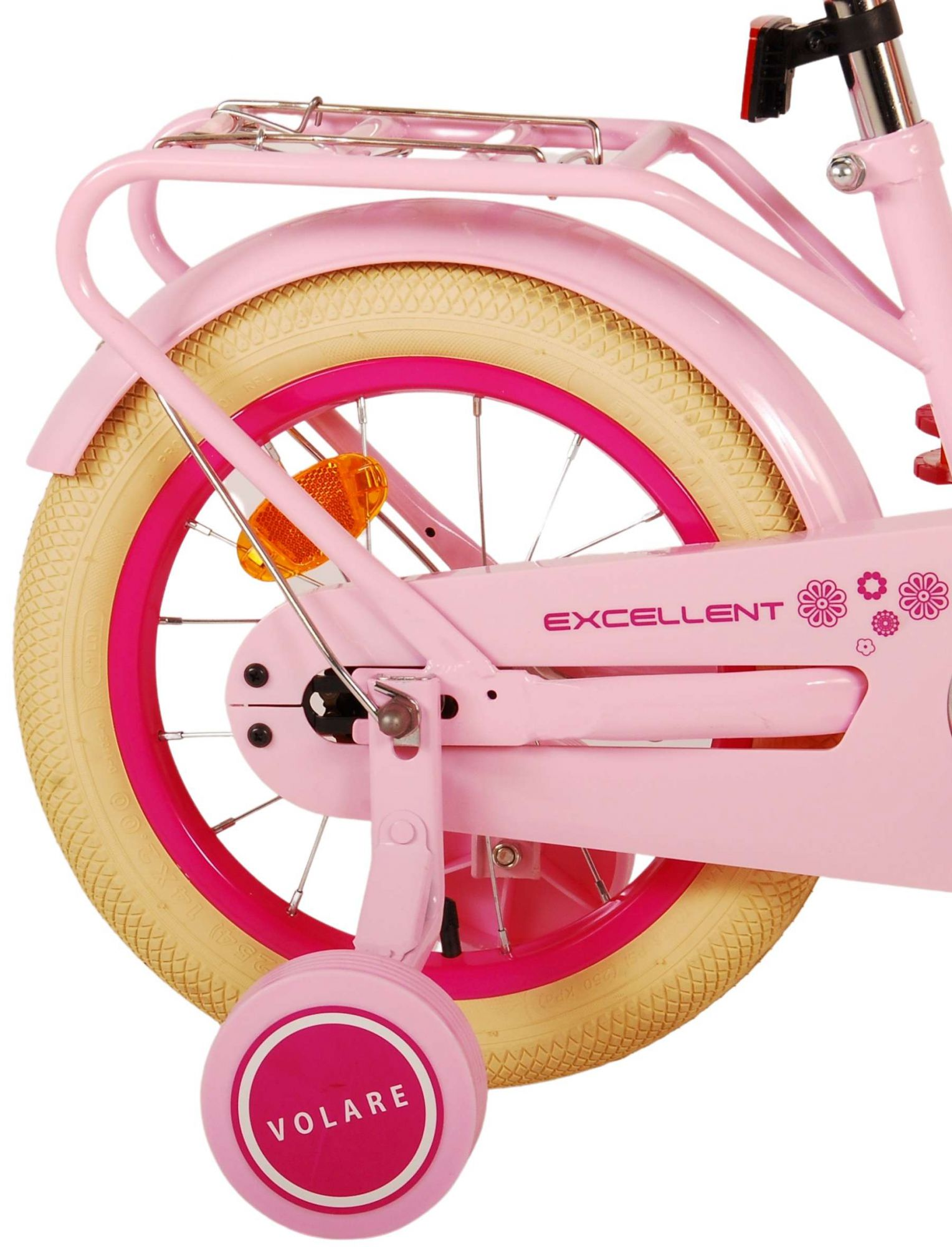 Nahaufnahme eines rosa Fahrradrads mit einem rosa Stützrad.