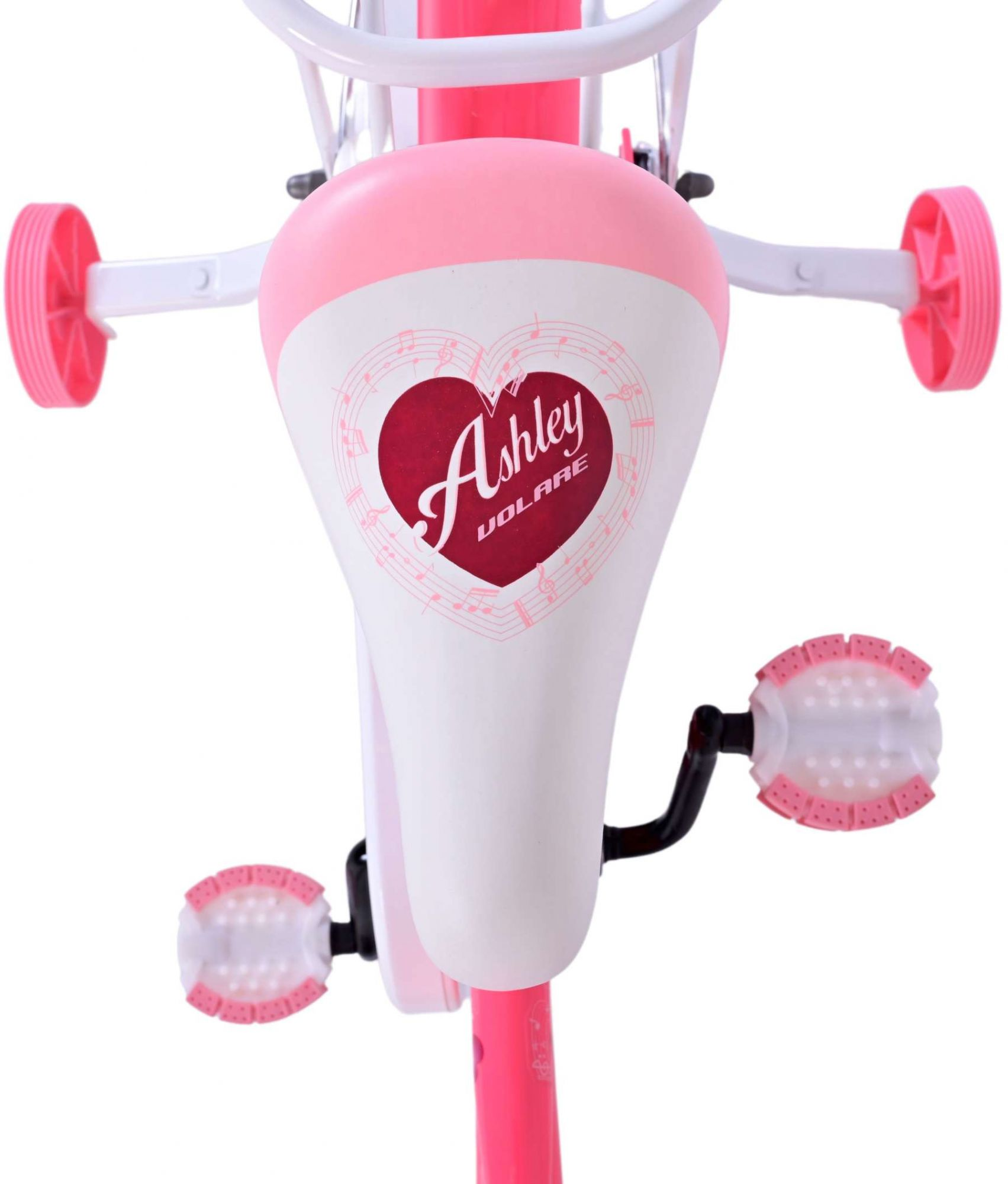 Nahaufnahme eines rosa-weißen Fahrradsitzes mit dem Namen "Ashley Volare" und Noten.