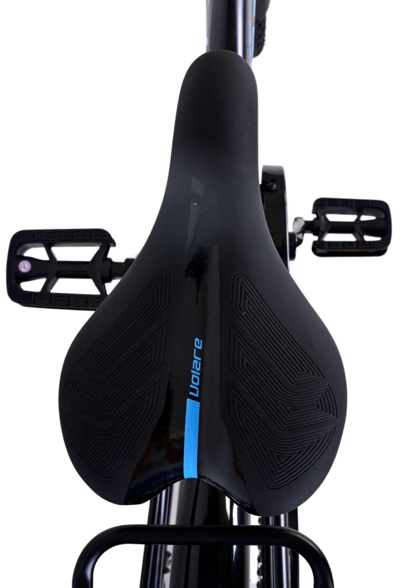 Schwarzer Fahrradsattel mit blauem Streifen. Die Marke Volare ist auf dem Sattel geschrieben.