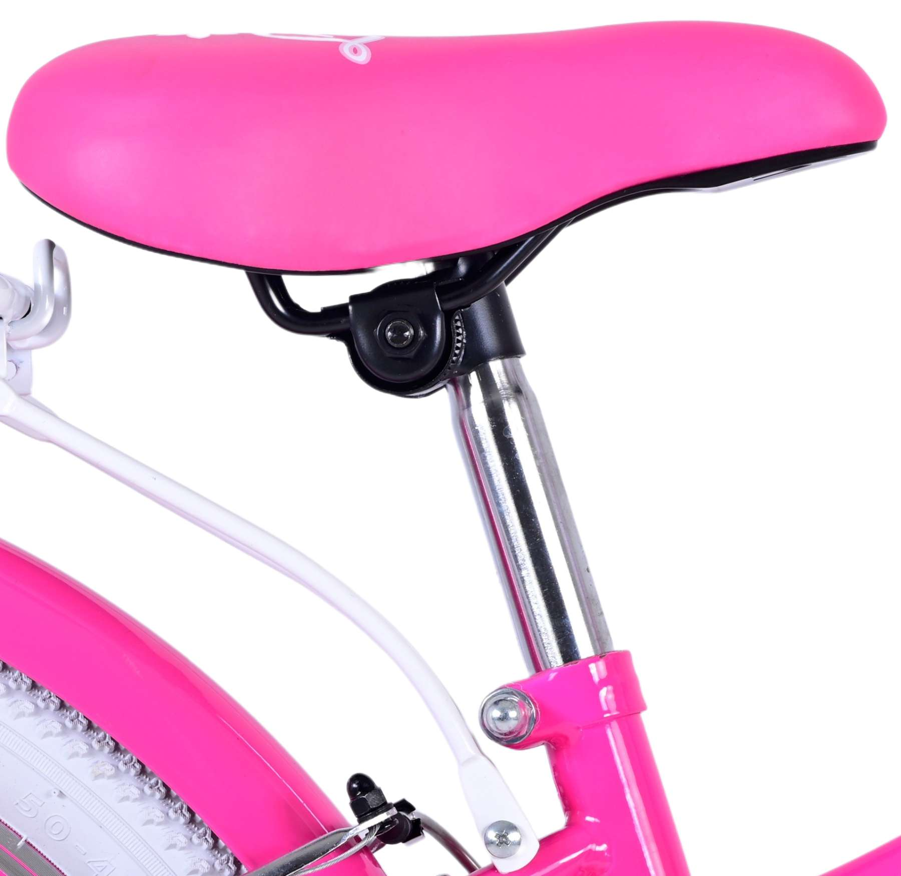 Rosa Fahrradsitz mit weißem Kabel und rosa Fahrradrahmen.
