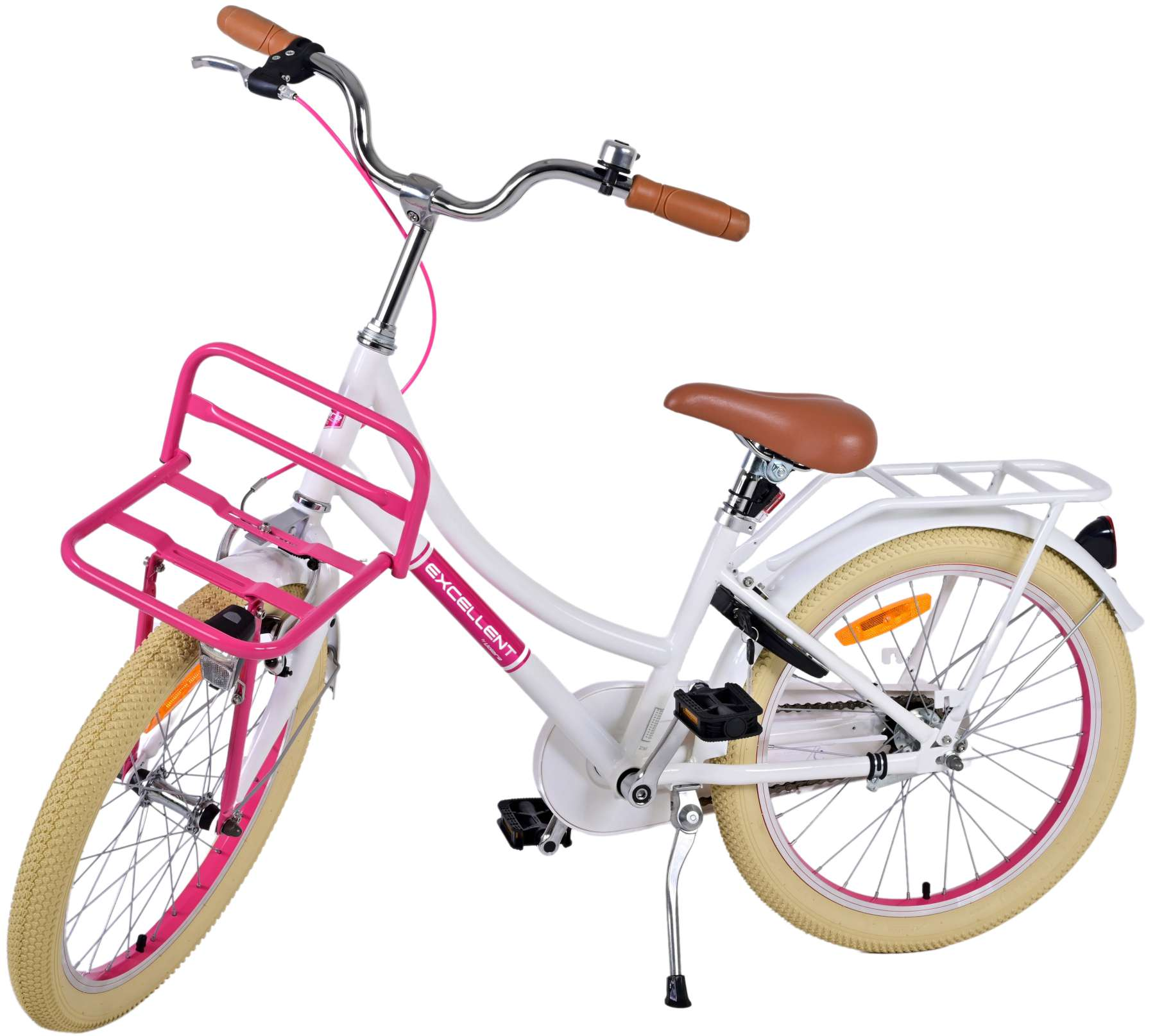 Weißes Fahrrad mit rosa Akzenten. Es hat einen Frontkorb, beige Reifen und einen braunen Sitz.