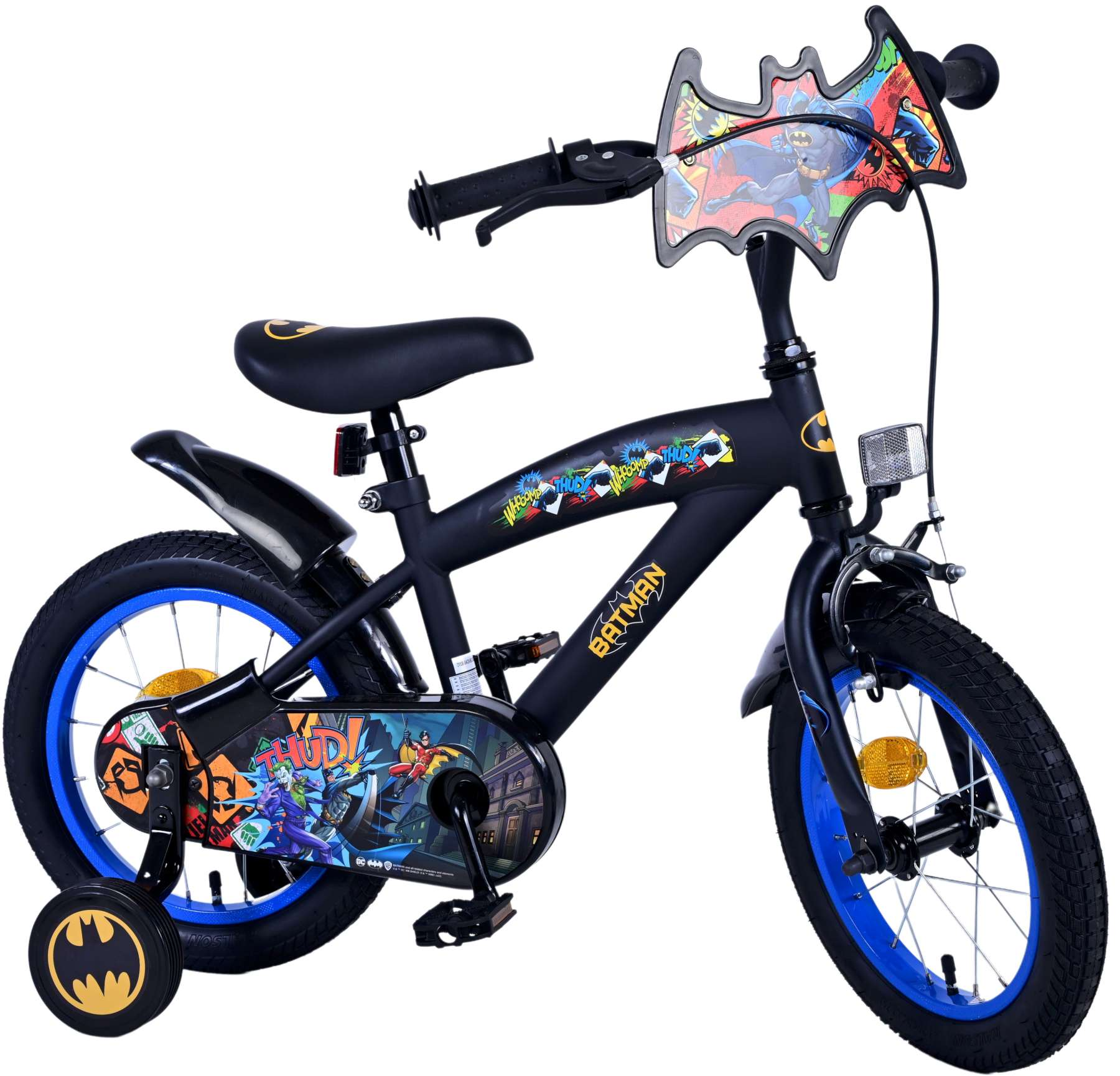 Ein schwarz-blaues Batman-Fahrrad mit Stützrädern und Batman-Logo darauf.