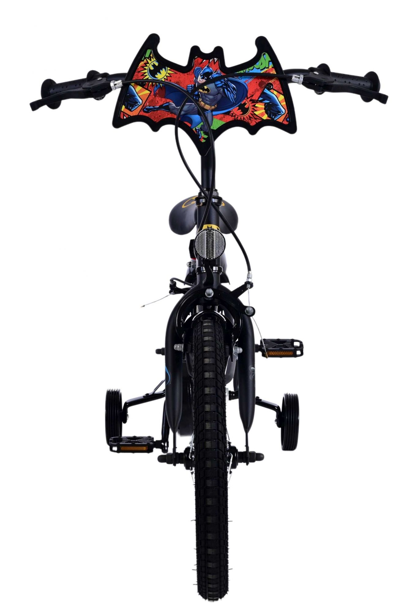 Vorderansicht eines Batman-Fahrrads mit Stützrädern. Batman-Logo und schwarzer Rahmen.