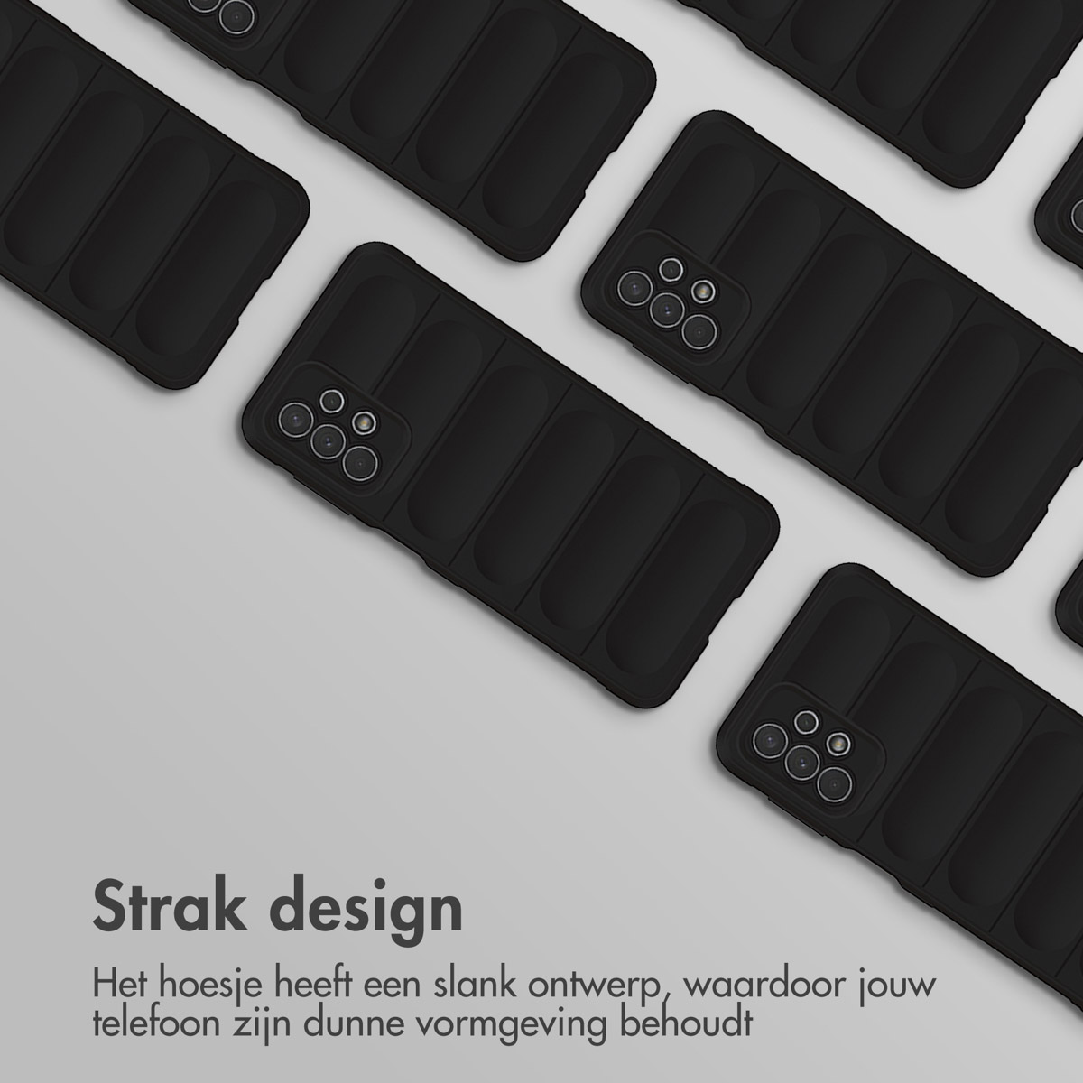 Plusieurs coques de téléphone noires disposées sur une surface. Les coques ont un design rayé.