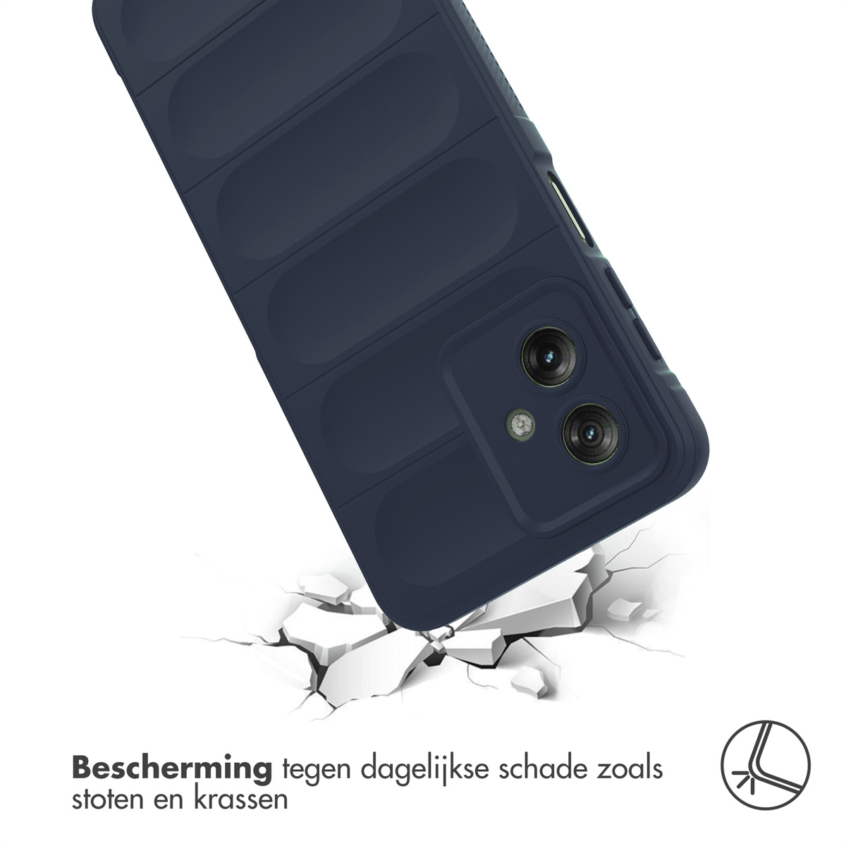 Marineblauwe telefoonhoes met een telefoon erin. De hoes ligt op een gebroken oppervlak. Tekst: 'Bescherming tegen dagelijkse schade'.
