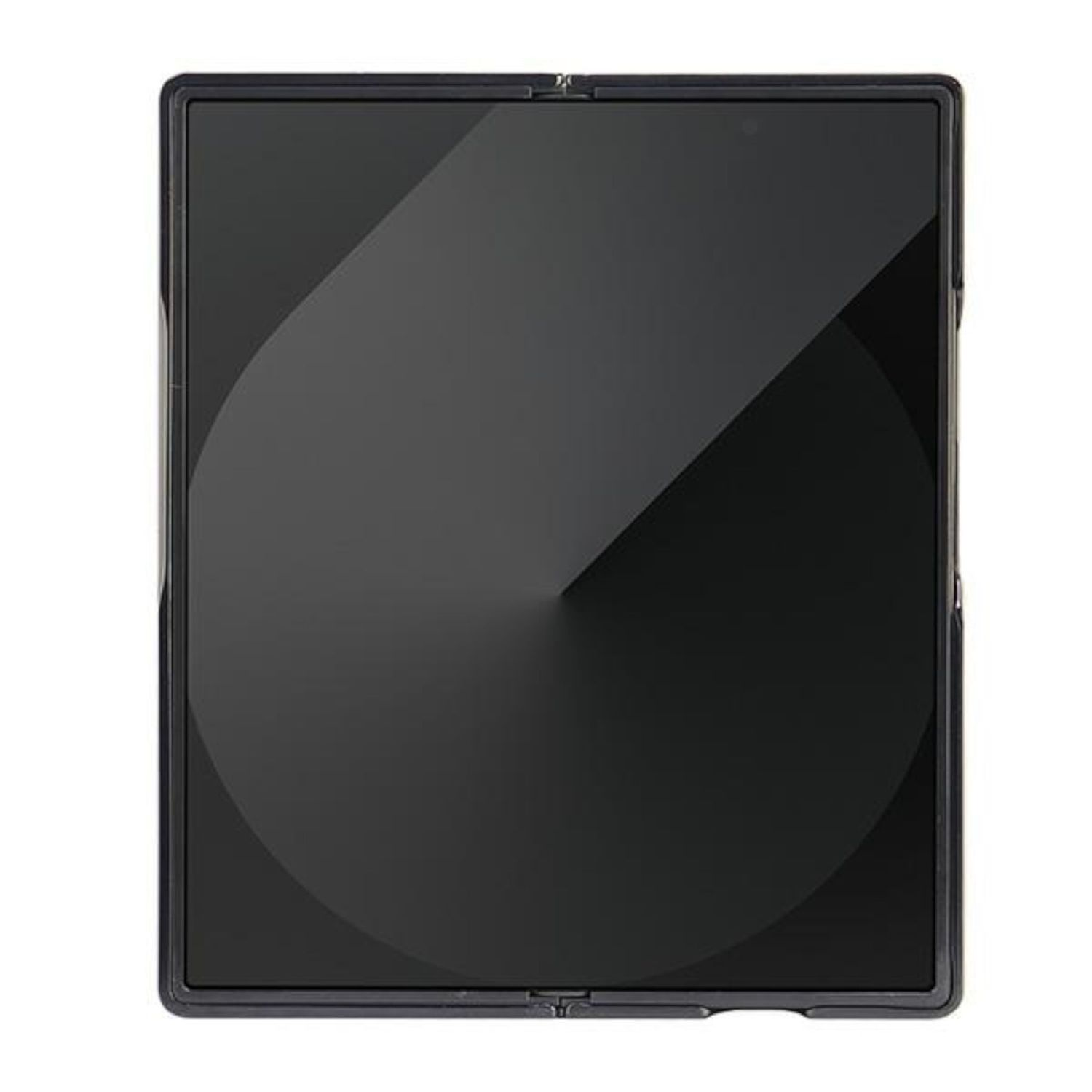 Un tablet rettangolare nero è visualizzato con una superficie riflettente.