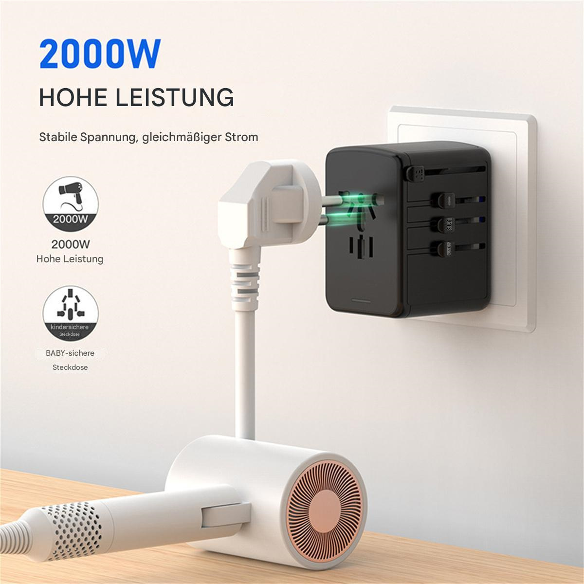 Weiße Steckdose mit eingestecktem schwarzen Adapter, darunter ein Föhn.