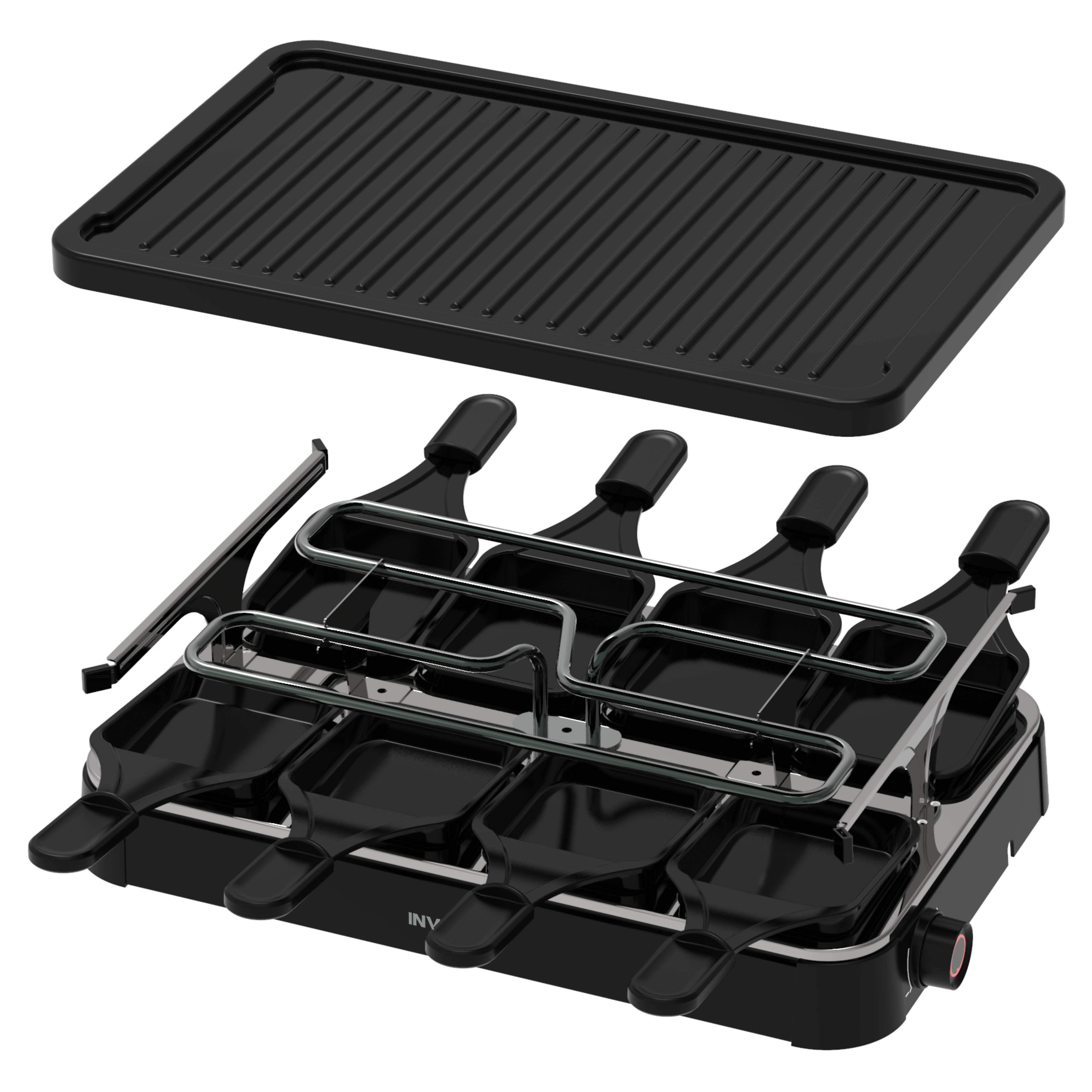 Raclette grill met zwarte pannetjes en een bakplaat. Roestvrijstalen frame, zwarte basis en gasknop zijn zichtbaar.