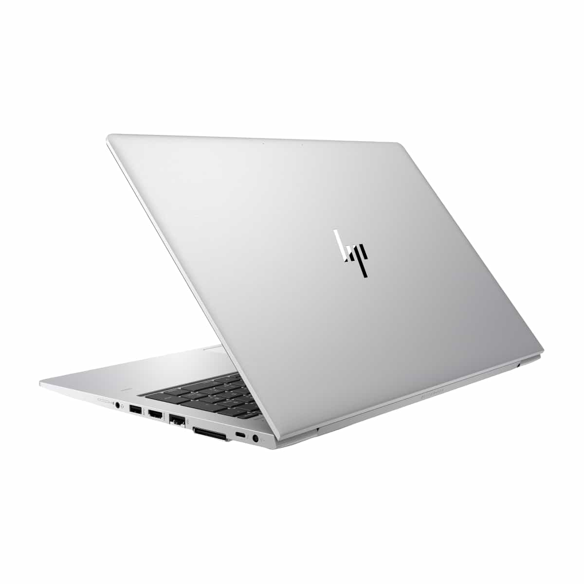 Laptop plateado ligeramente abierto, parte trasera. Logotipo de HP visible. Fondo blanco.