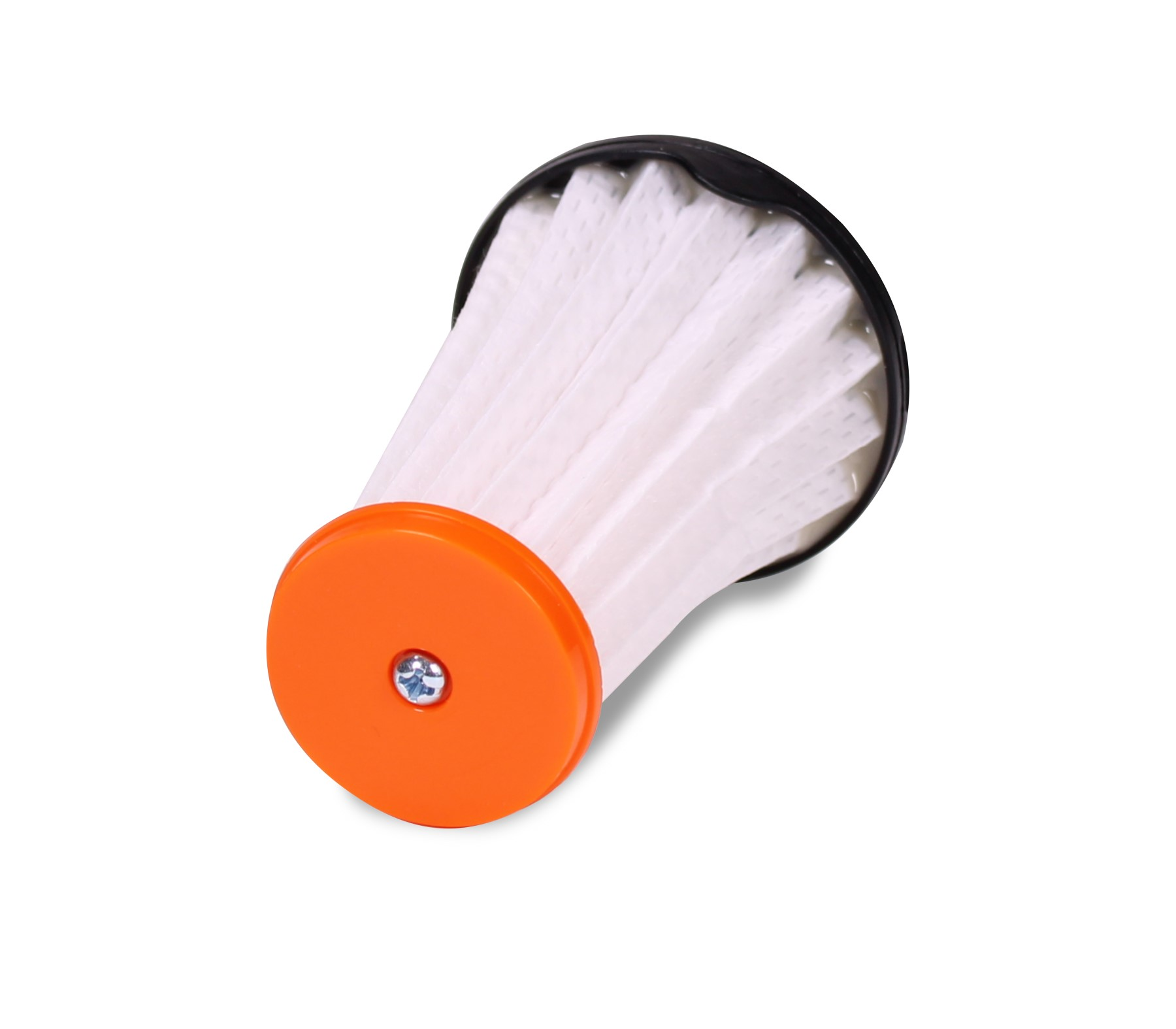 Ein orangefarbener und schwarzer Staubsaugerfilter auf weißem Hintergrund, schräge Ansicht.