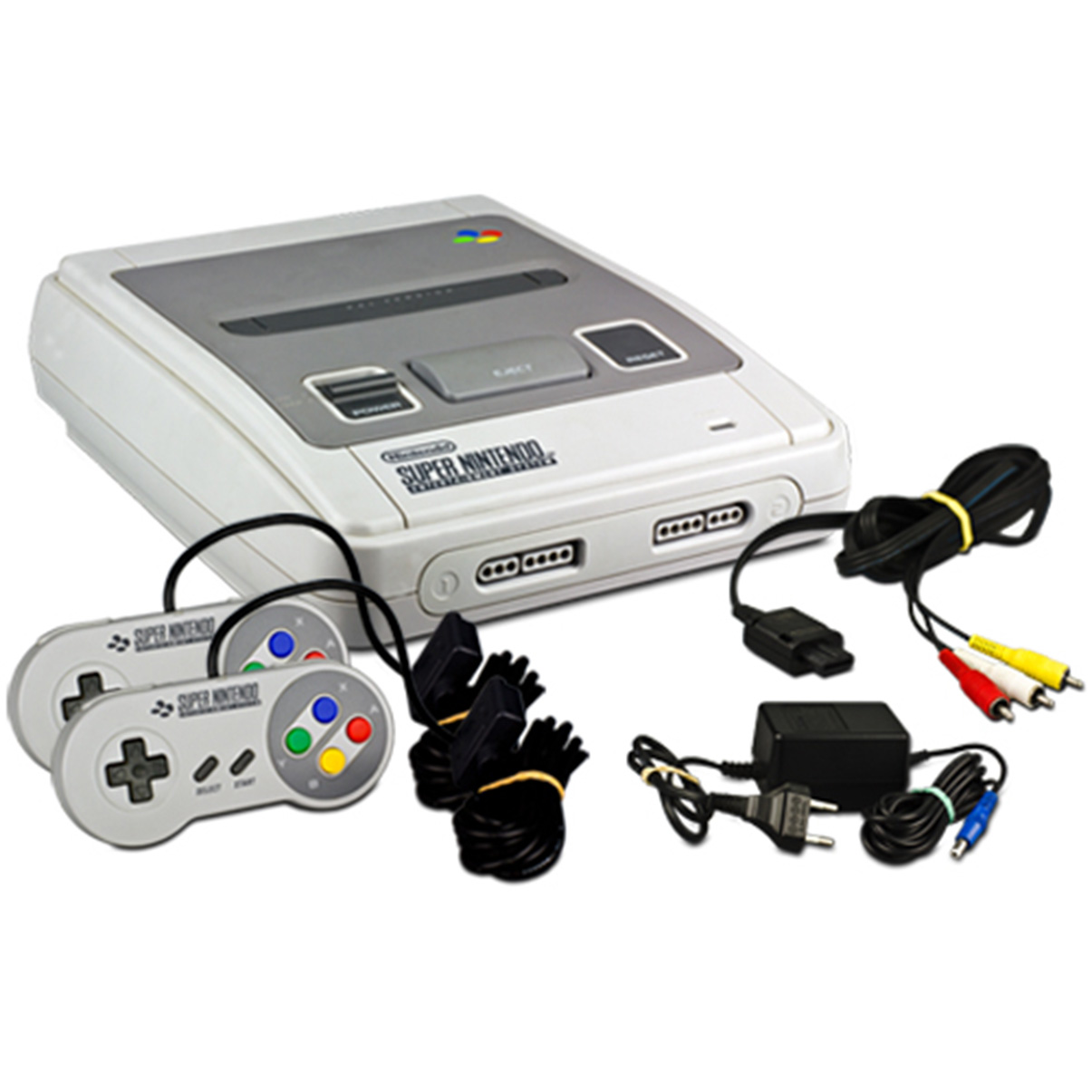 Super Nintendo-Konsole mit zwei Controllern, Kabeln und Netzteil, auf weißem Hintergrund.