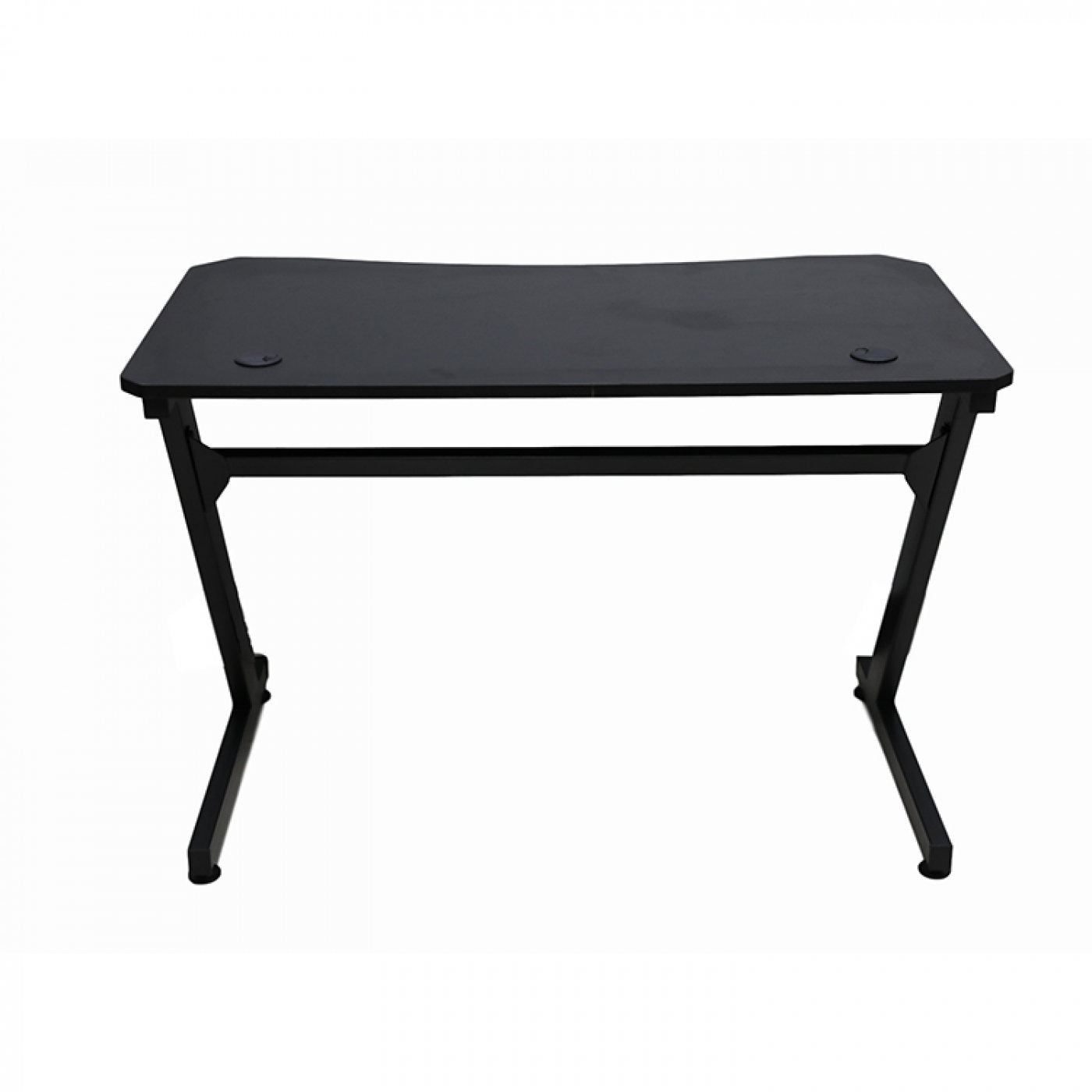 Schwarzer Schreibtisch mit einfachem Design und zwei kleinen Löchern. Z-förmige Beine.