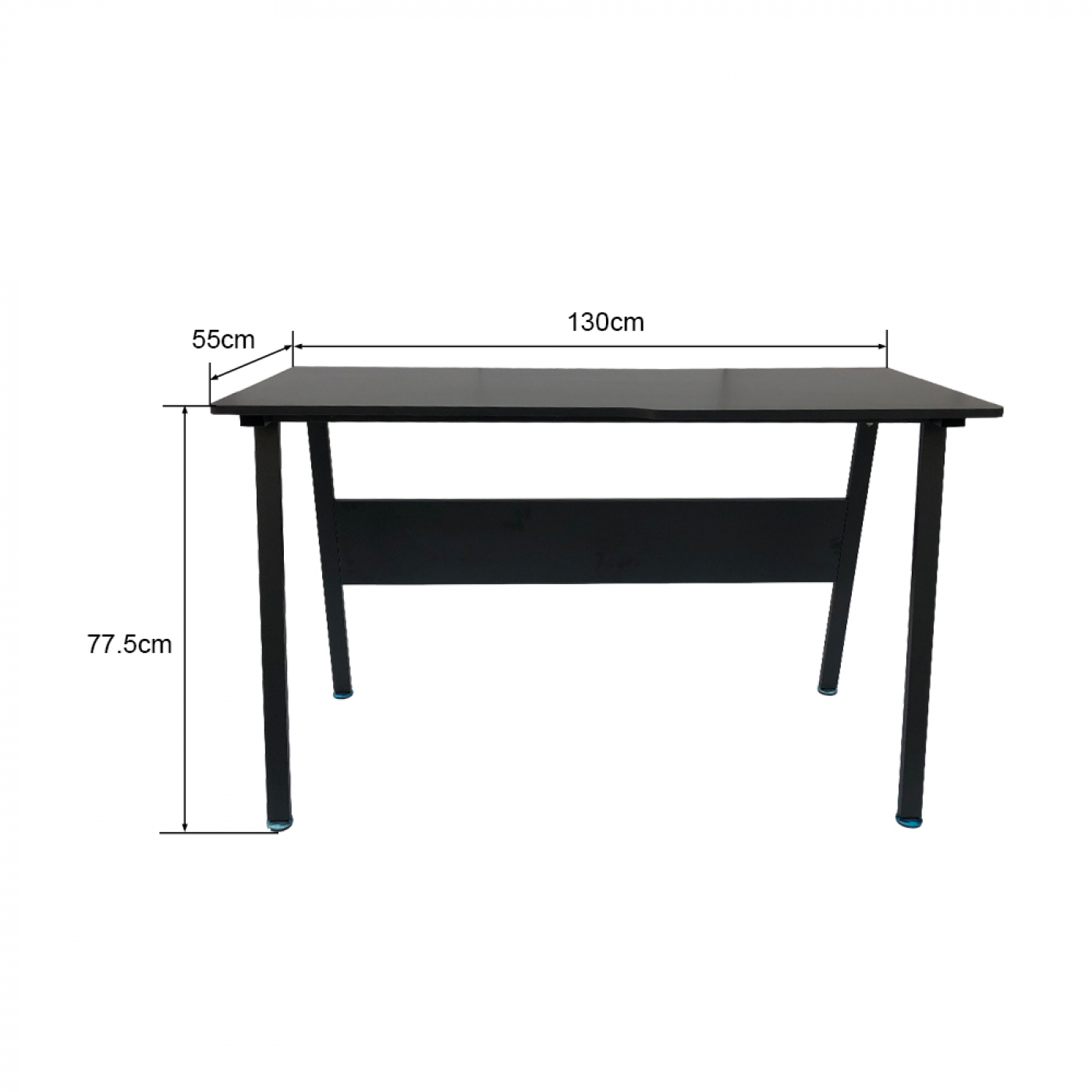 Zwarte rechthoekige bureau met afmetingen. Het bureau is 130 cm breed en 77,5 cm hoog.