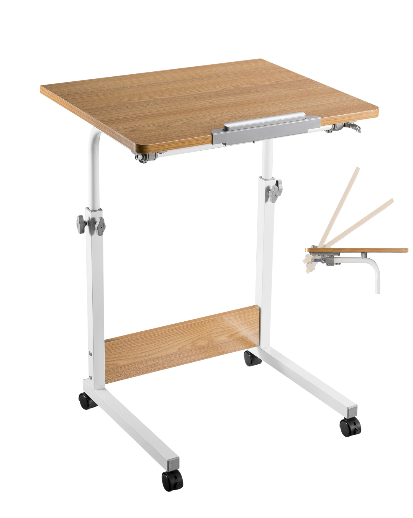Een klein houten bureau op wielen, met een wit frame. Het is in hoogte verstelbaar en heeft een kantelbaar blad.