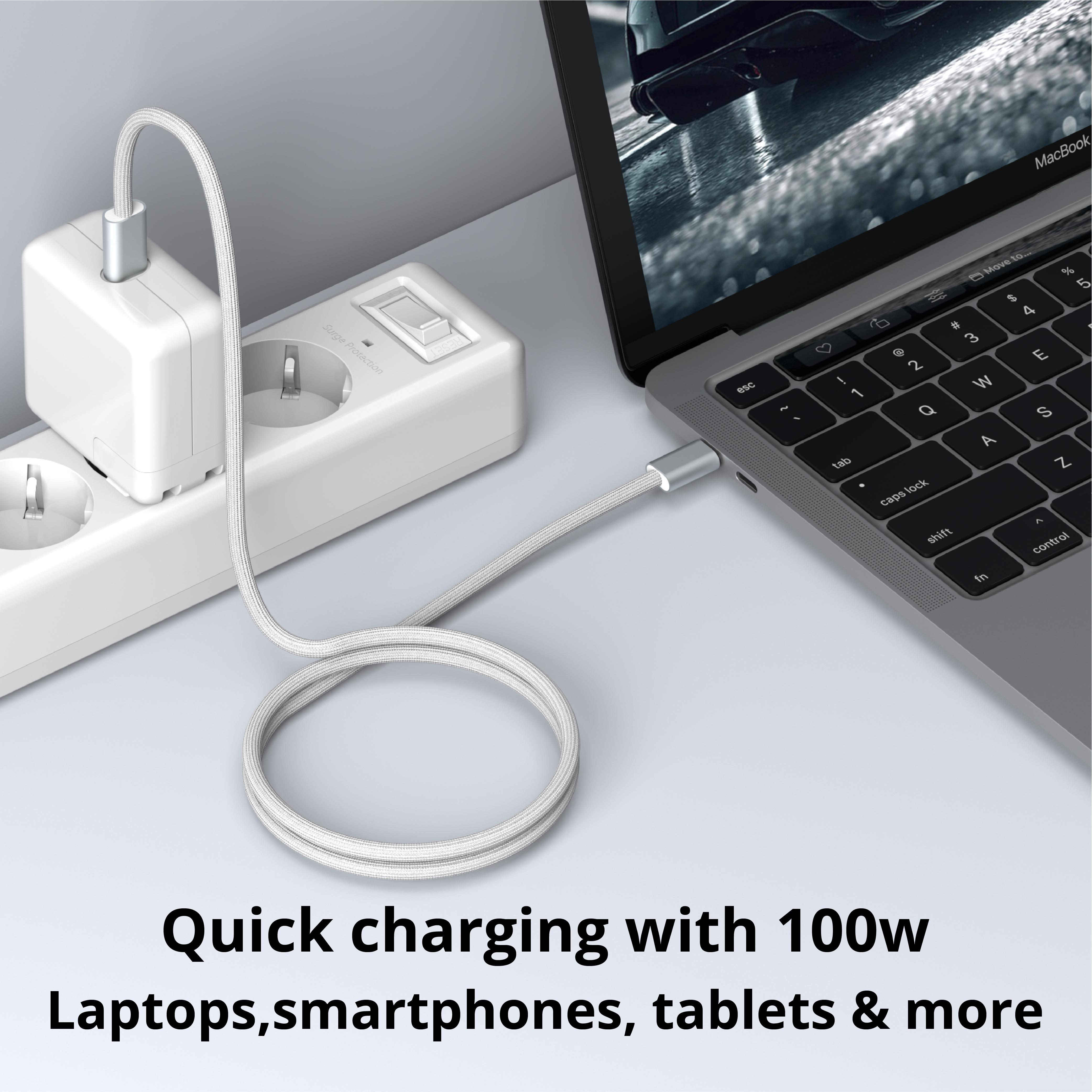 Een laptop die oplaadt met een kabel die is aangesloten op een stekkerdoos, de tekst luidt 'Snel opladen met 100w'.