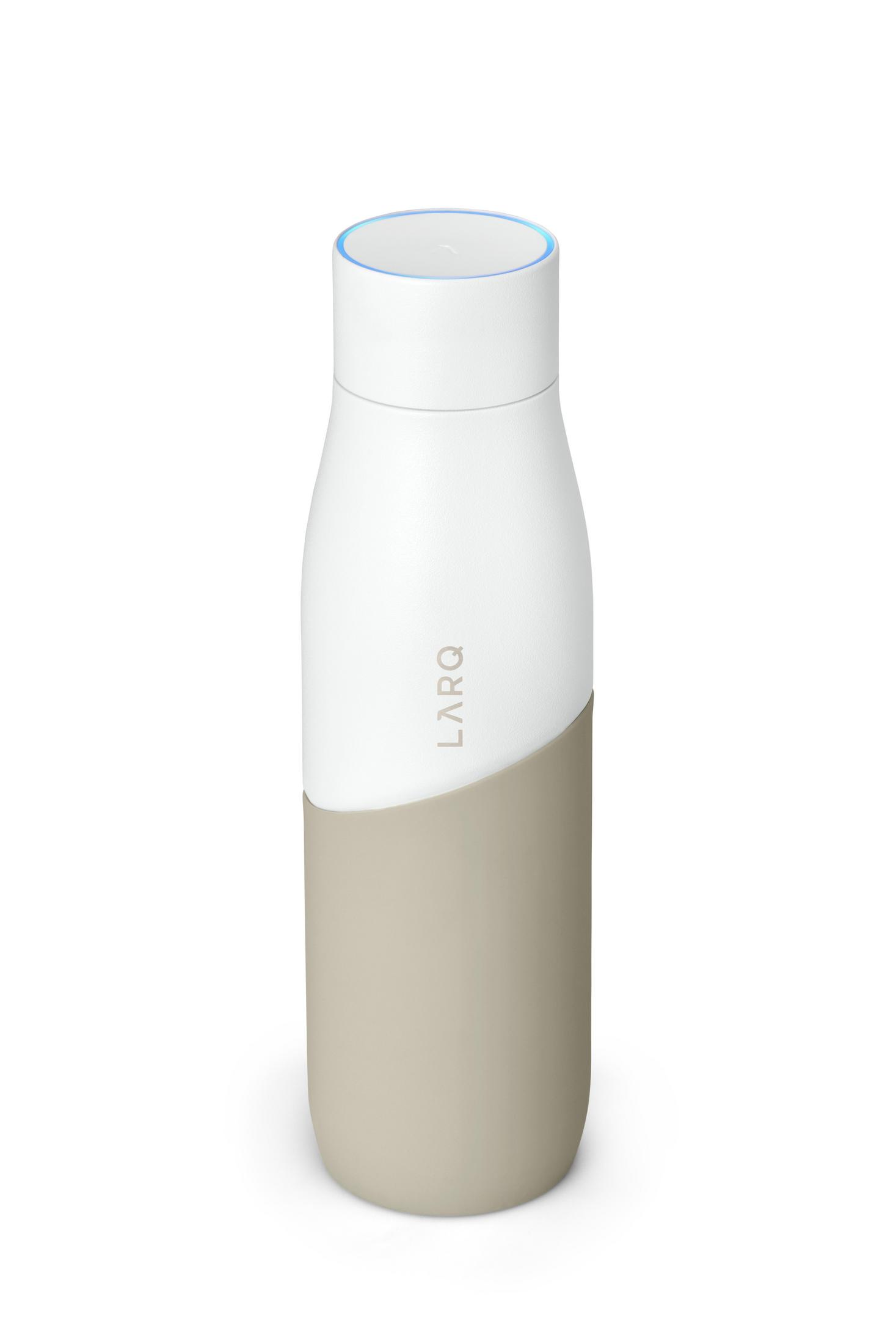 Weiße und graue Wasserflasche mit LARQ-Logo.