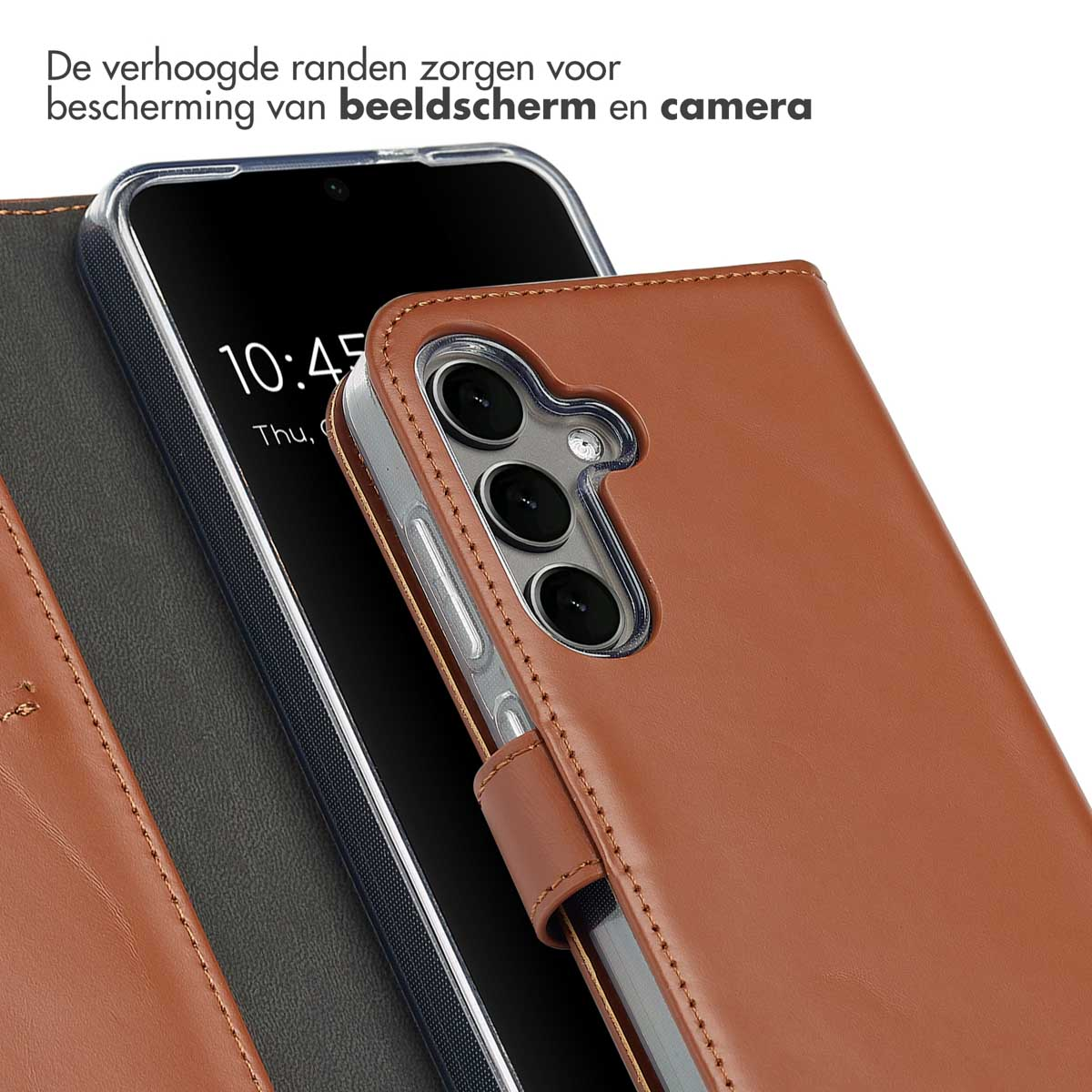 Braune Leder-Handyhülle mit Telefon im Inneren. Die Hülle schützt Bildschirm und Kamera.