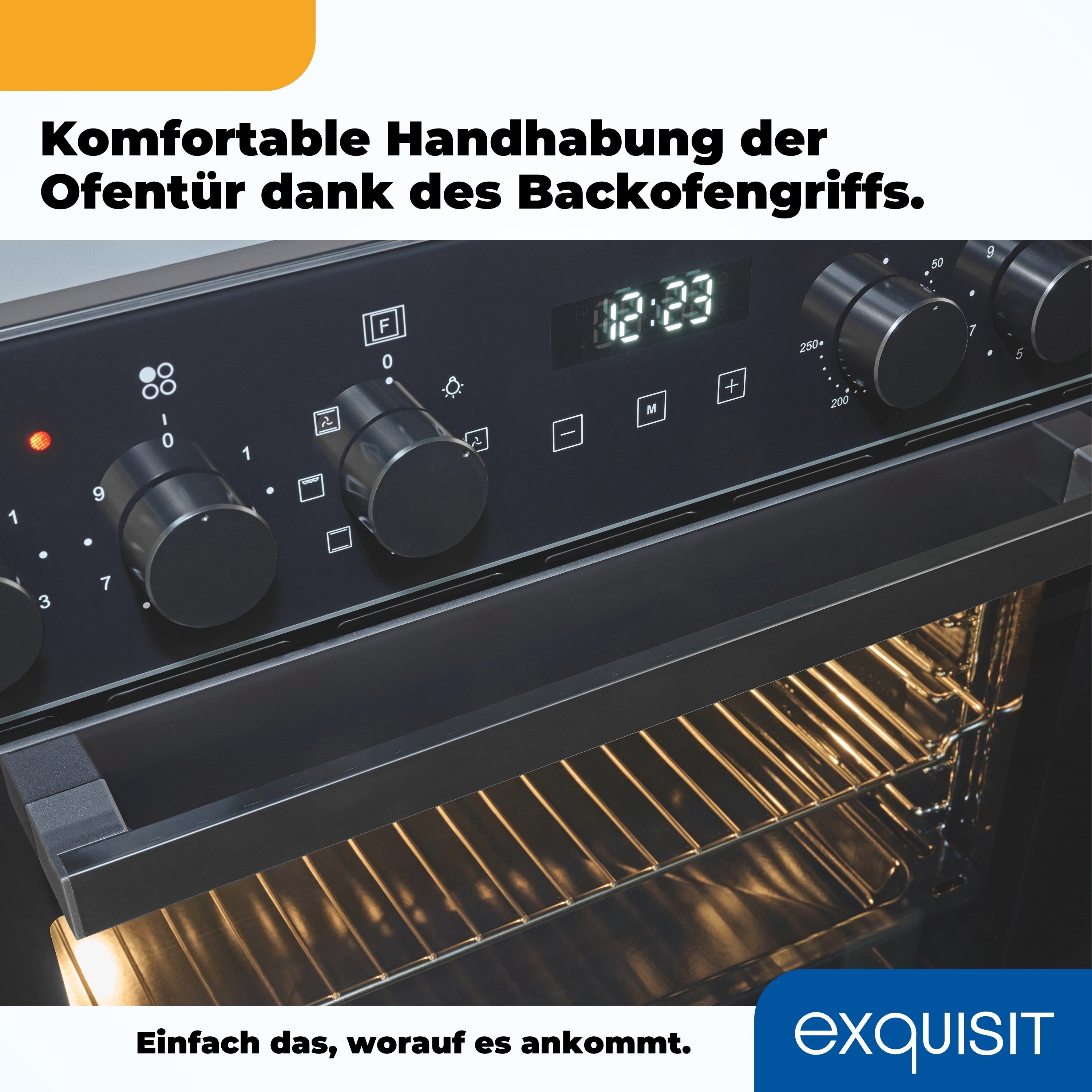 Backofen-Bedienfeld mit Knöpfen und Digitalanzeige mit Uhrzeit.