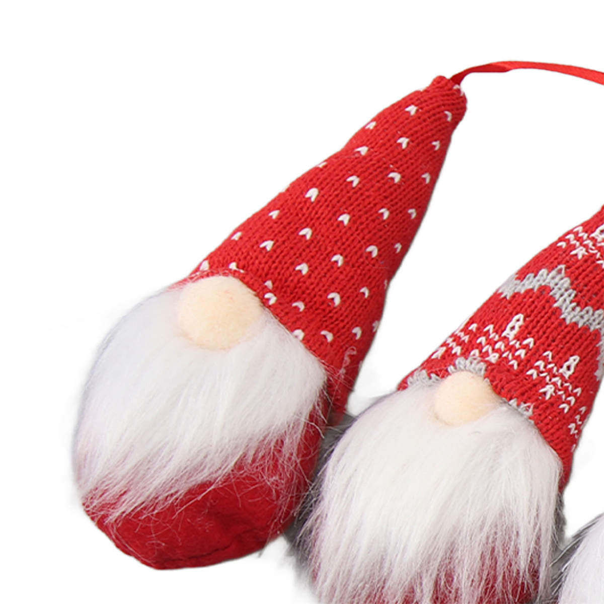 Zwei rot-weiße Weihnachtswichtel mit langen weißen Bärten und roten Hüten. Weißer Hintergrund.