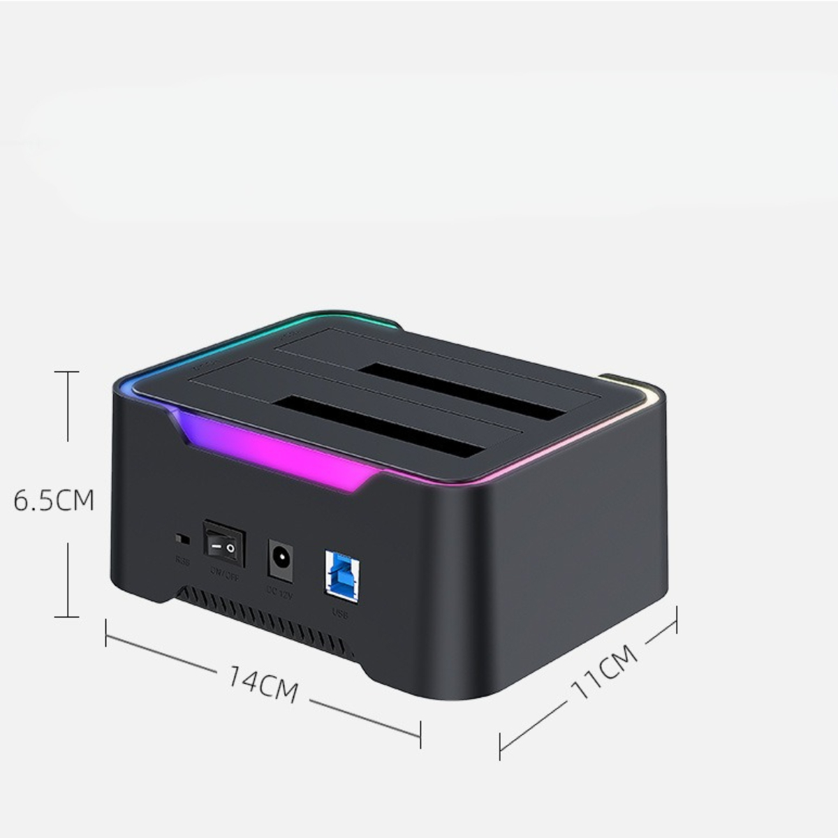 Schwarze Dockingstation für zwei Festplatten mit Abmessungen und farbigem LED-Licht.