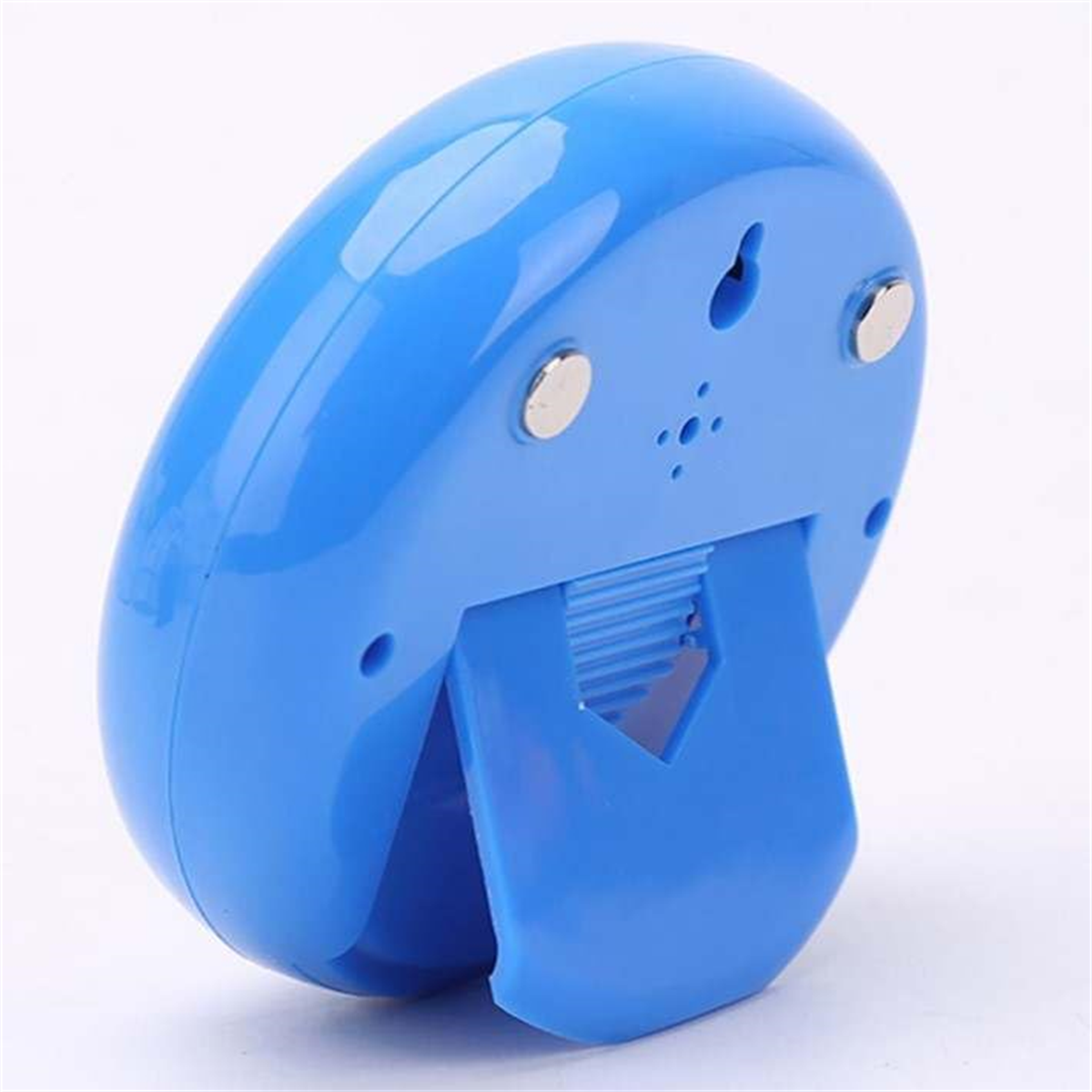 Ein blauer, ovaler Küchentimer mit Ständer auf einer weißen Oberfläche.