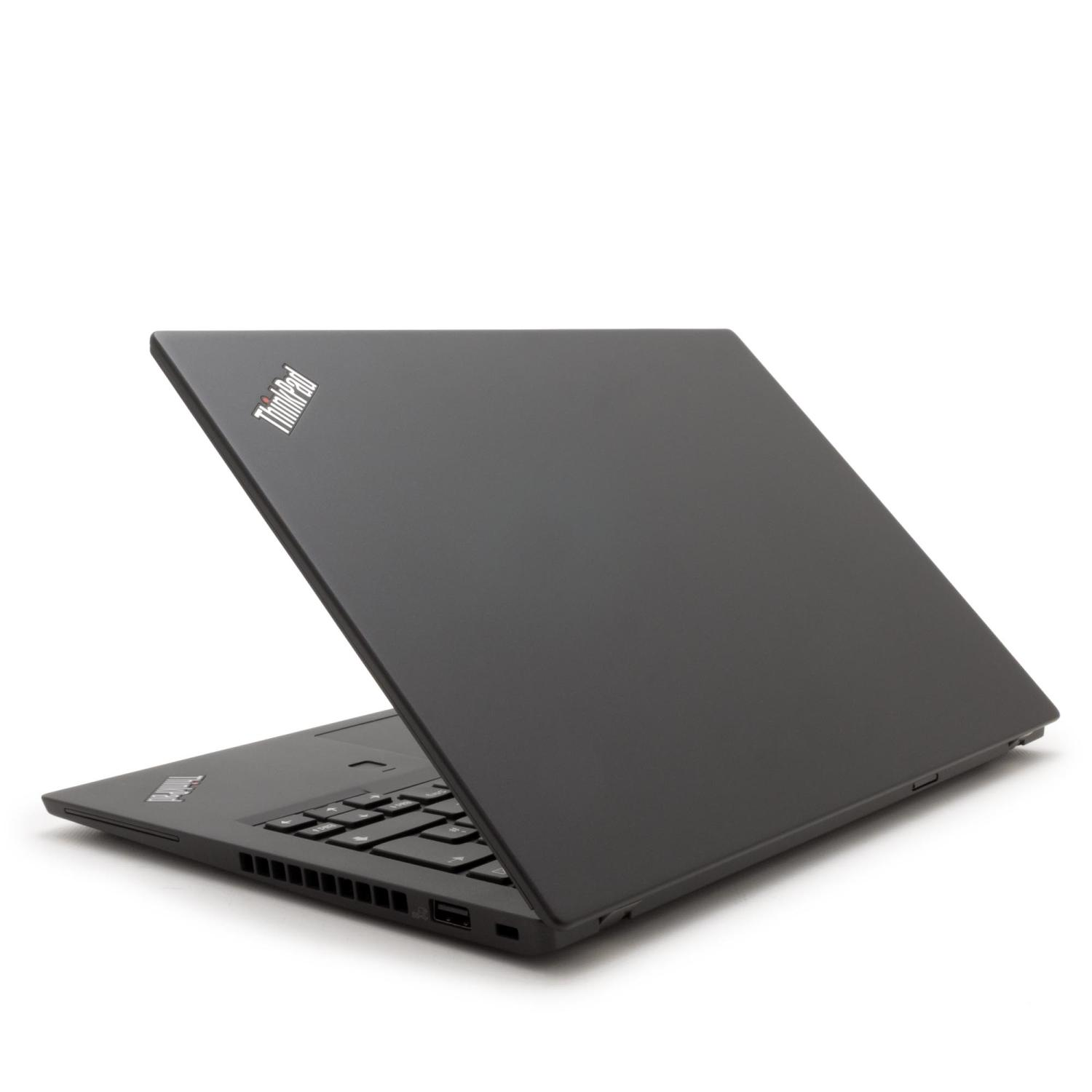 Schwarzer Lenovo ThinkPad Laptop, in einem Winkel geöffnet, auf weißem Hintergrund. Der Deckel ist sichtbar.