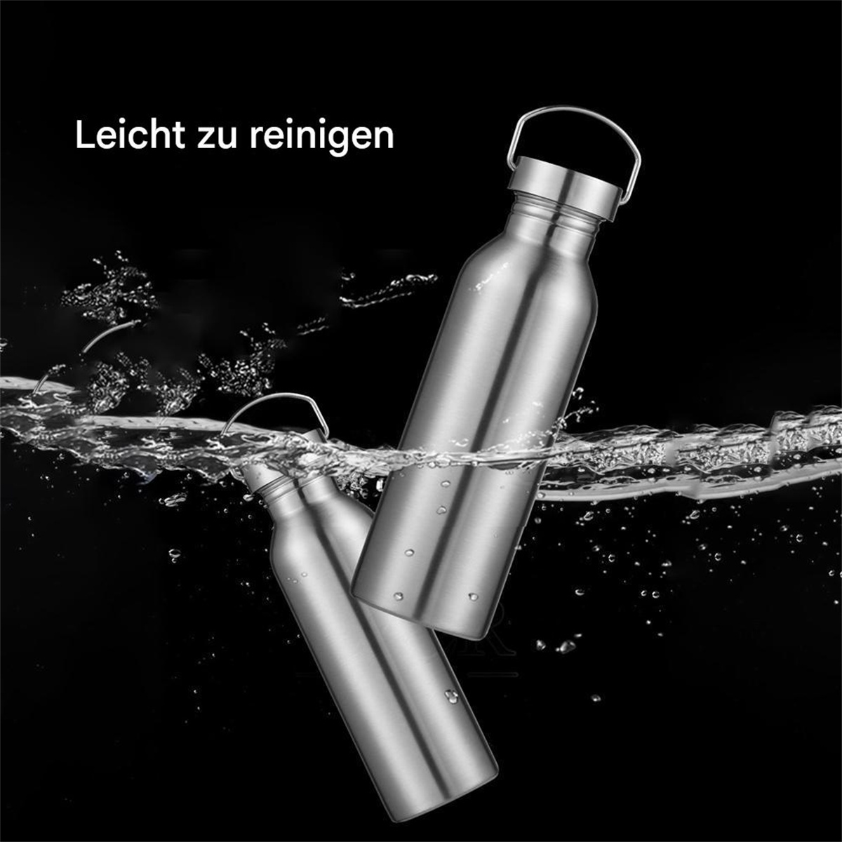 Zwei Metall-Wasserflaschen unter Wasser. Text: 'Leicht zu reinigen'.