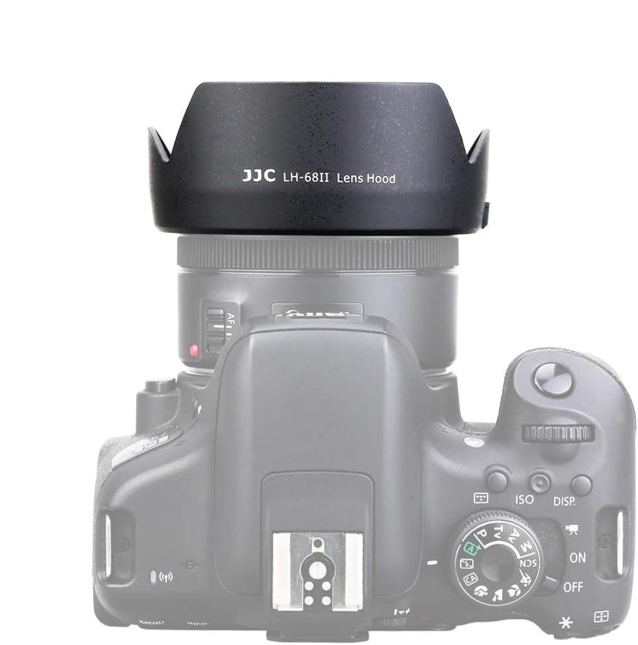 Schwarze Sonnenblende an einem Kameraobjektiv. Beschriftung JJC LH-68II Lens Hood.