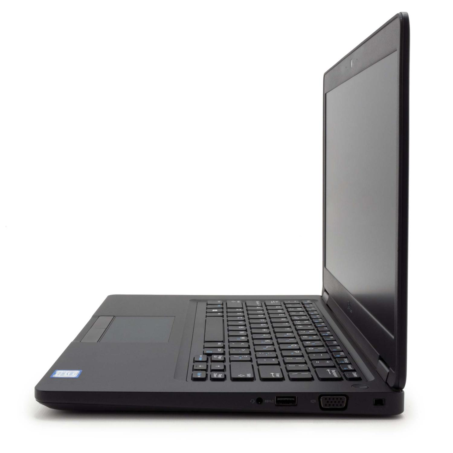 Ein schwarzer Laptop von der Seite vor weißem Hintergrund. Der Bildschirm ist geöffnet.