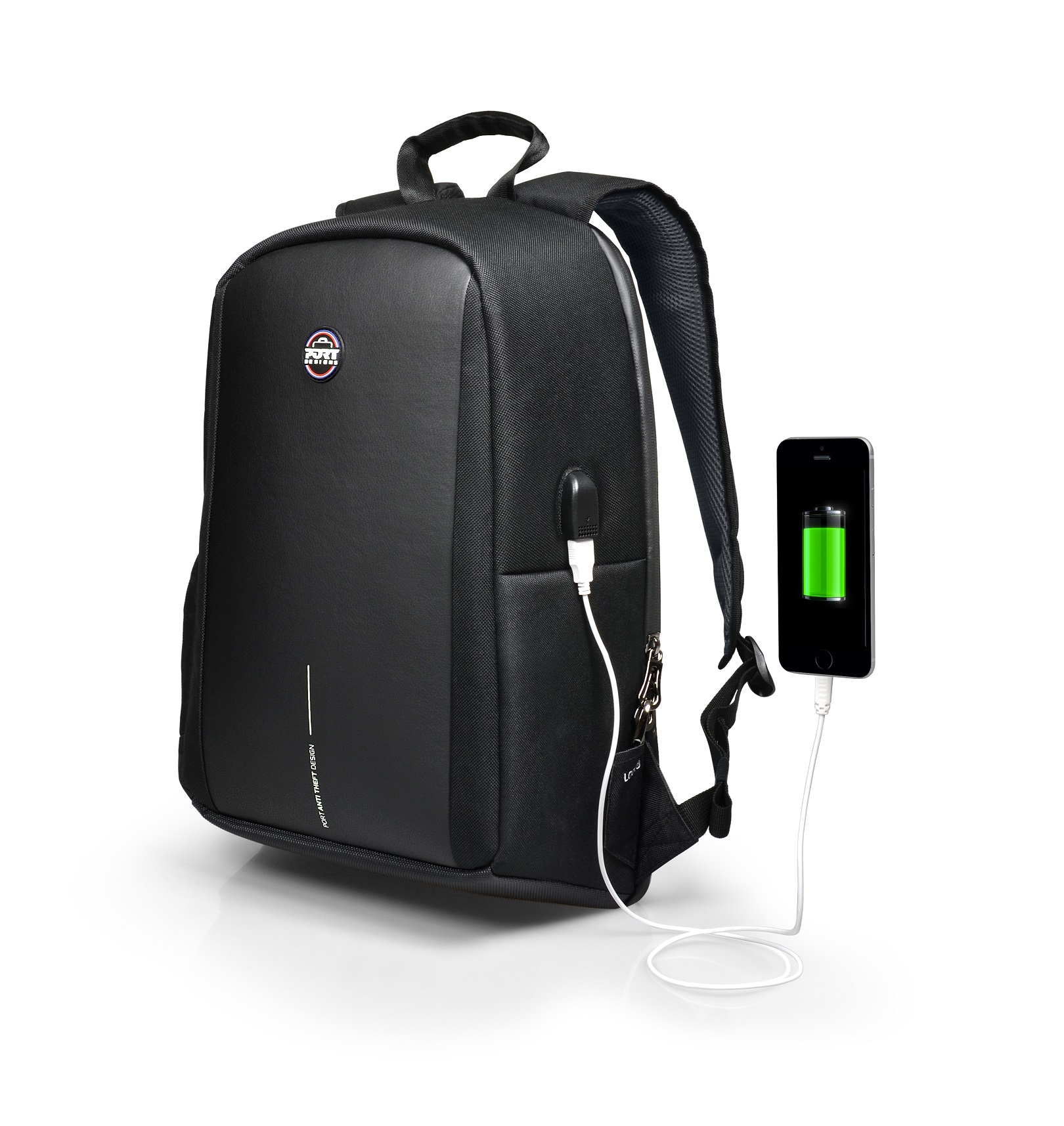 Uno zaino nero con telefono in carica. Il telefono mostra batteria carica. Sfondo bianco.