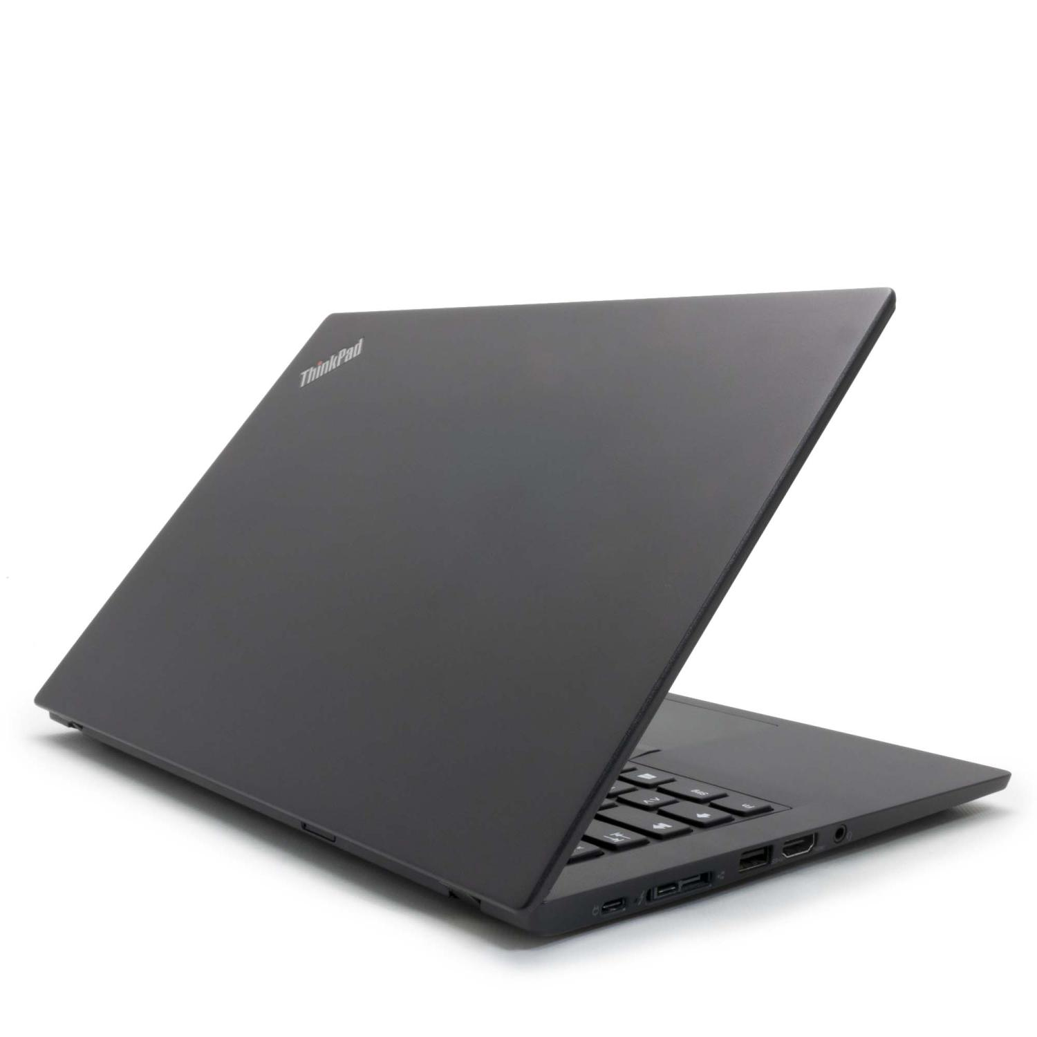 Schwarzer Thinkpad-Laptop. Rückansicht, teilweise geöffnet. Weißer Hintergrund.