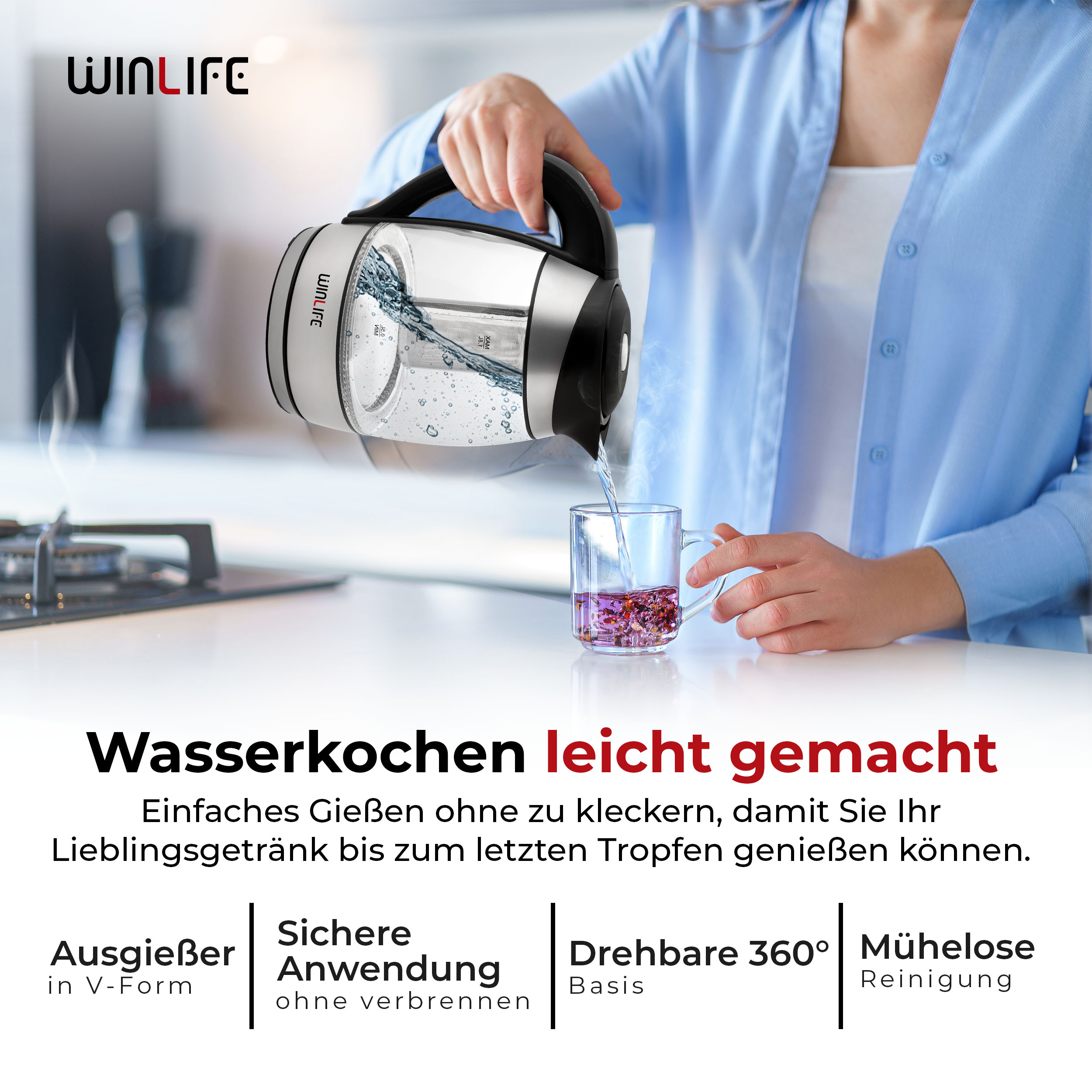 Eine Frau gießt Wasser aus einem Glaskessel in eine Tasse. Text: